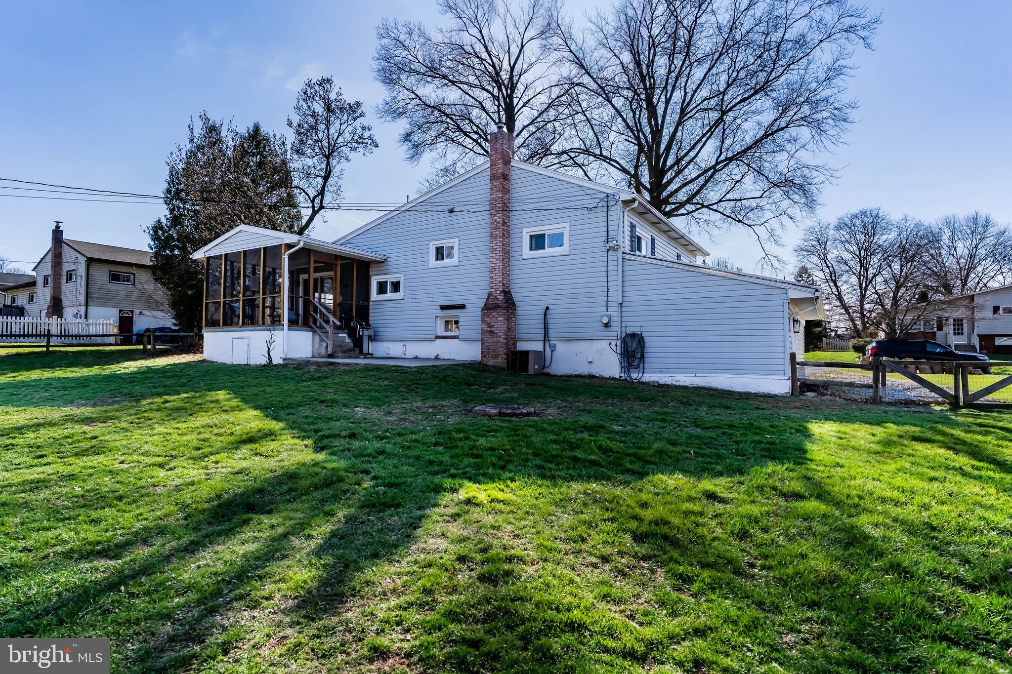 CLUB ESTATES WEST - Residential