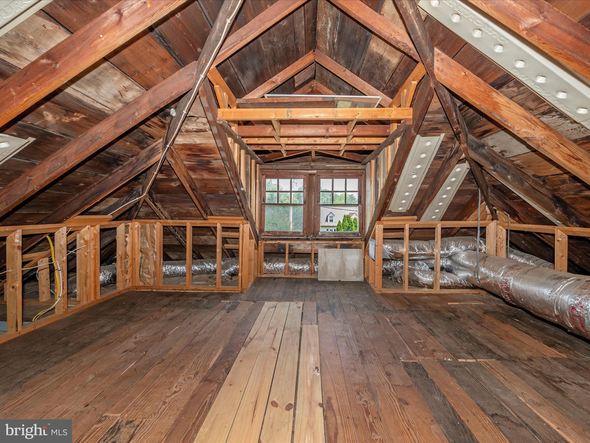 FUNKSTOWN - Residential