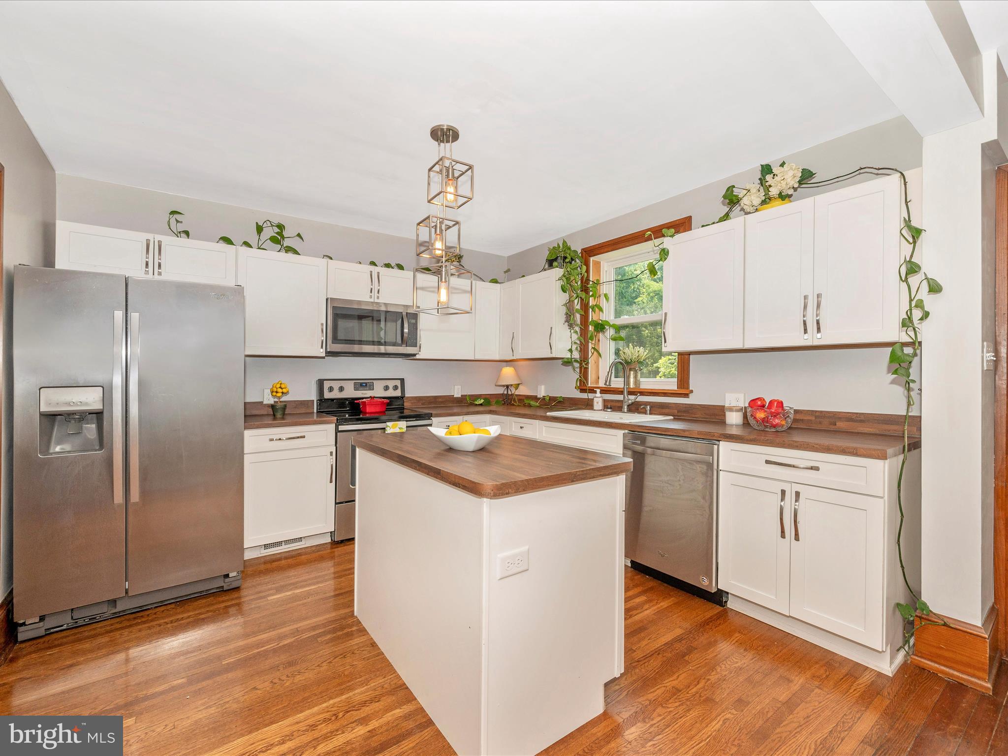 FUNKSTOWN - Residential