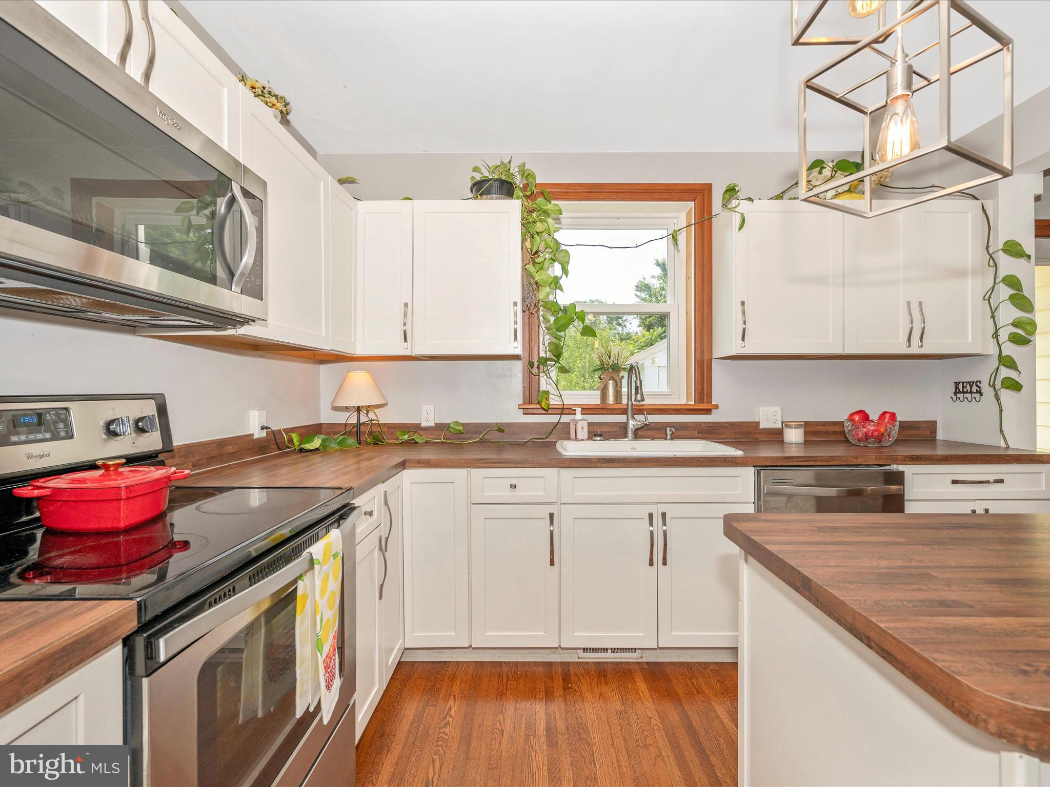 FUNKSTOWN - Residential