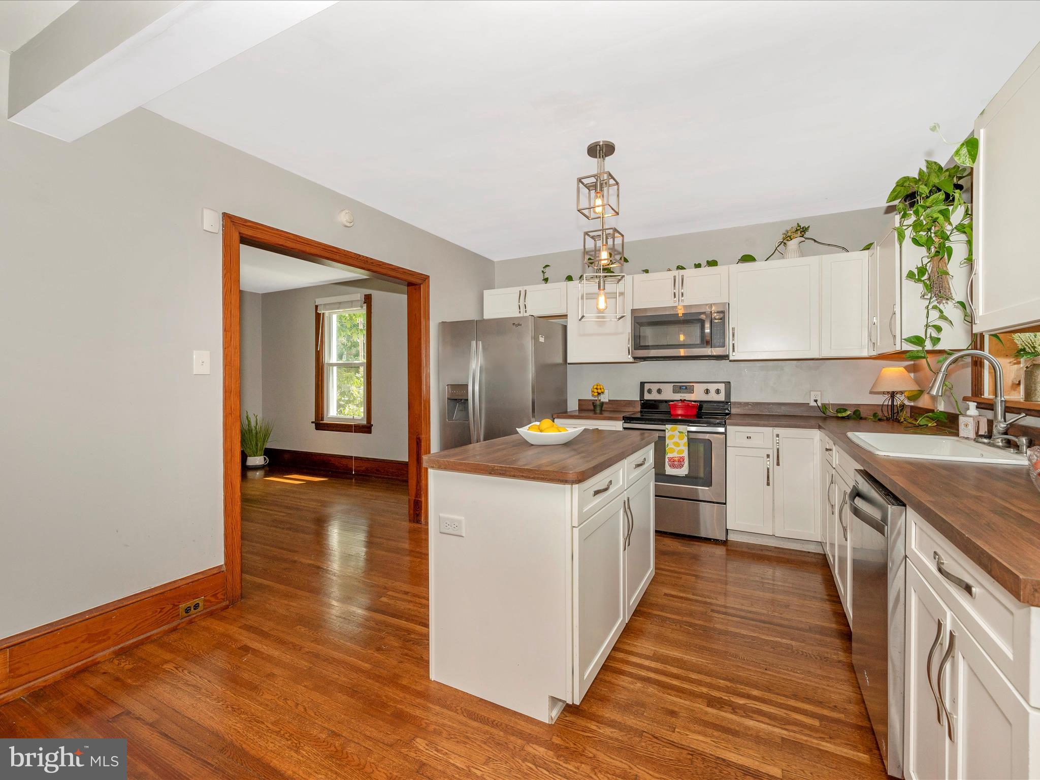 FUNKSTOWN - Residential