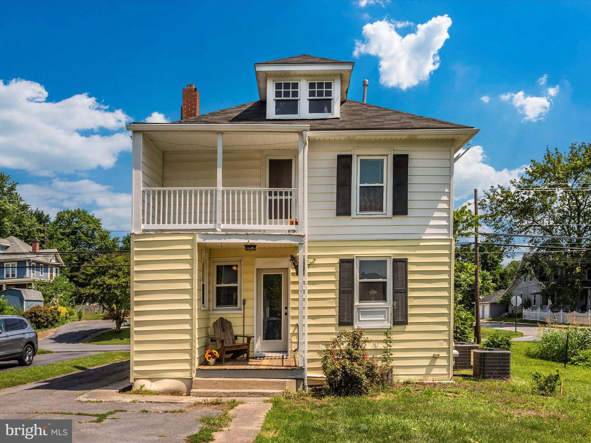 FUNKSTOWN - Residential