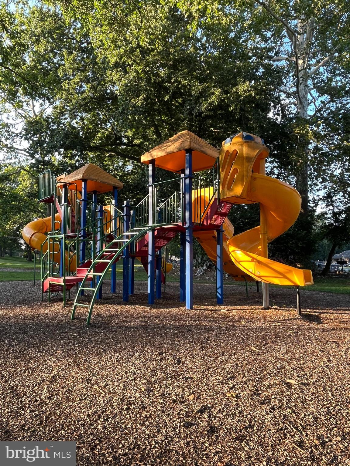 FUNKSTOWN - Residential