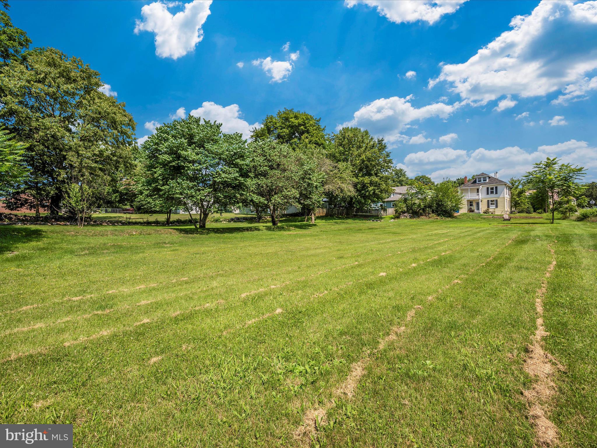 FUNKSTOWN - Residential