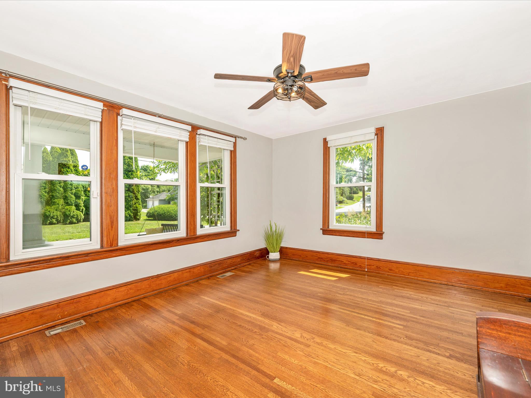 FUNKSTOWN - Residential