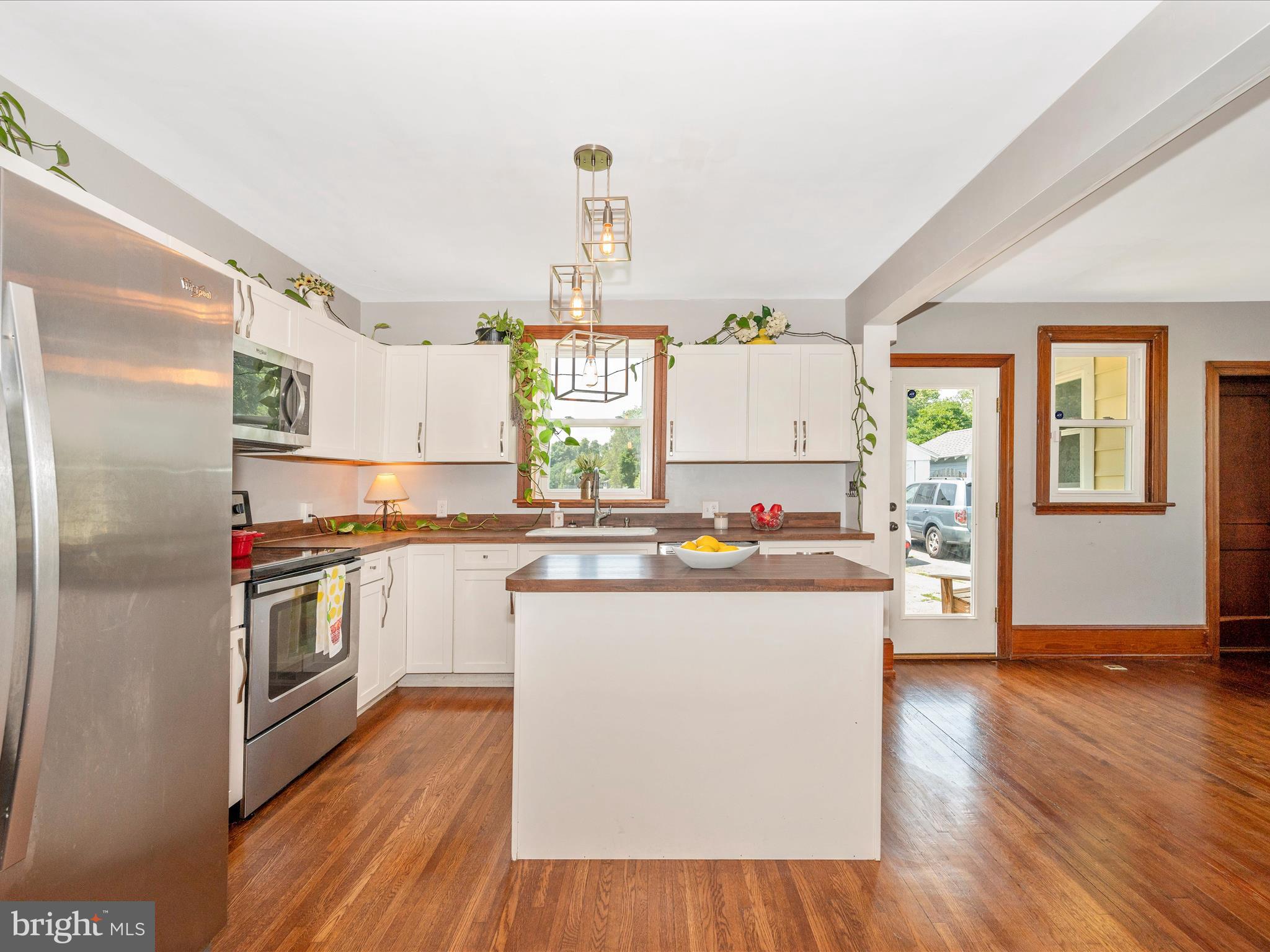 FUNKSTOWN - Residential