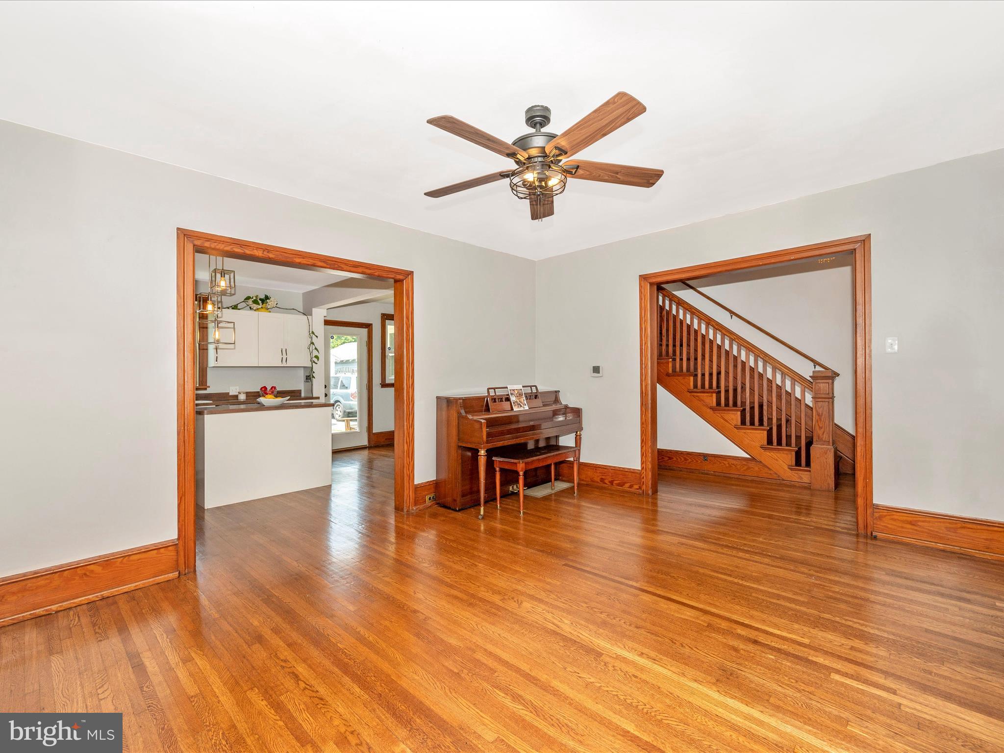 FUNKSTOWN - Residential