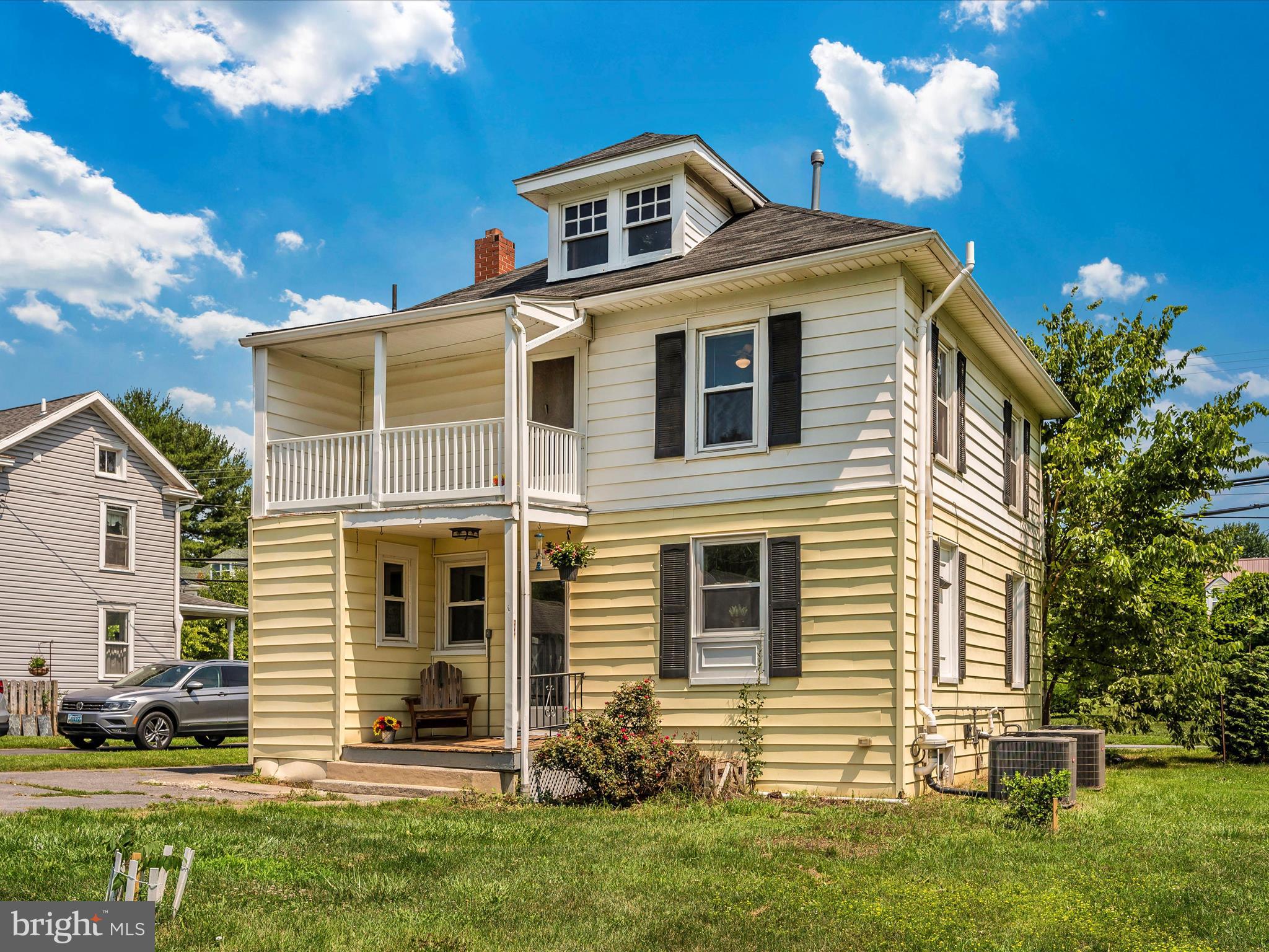 FUNKSTOWN - Residential