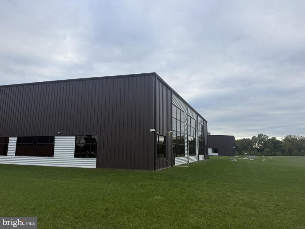 100 W MILLPORT ROAD