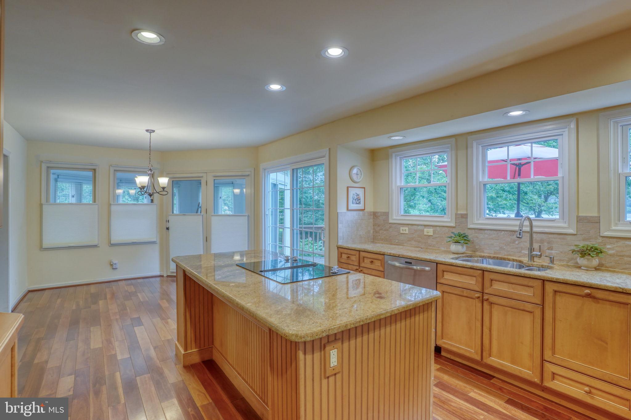 SOMERSET LAKE - Residential