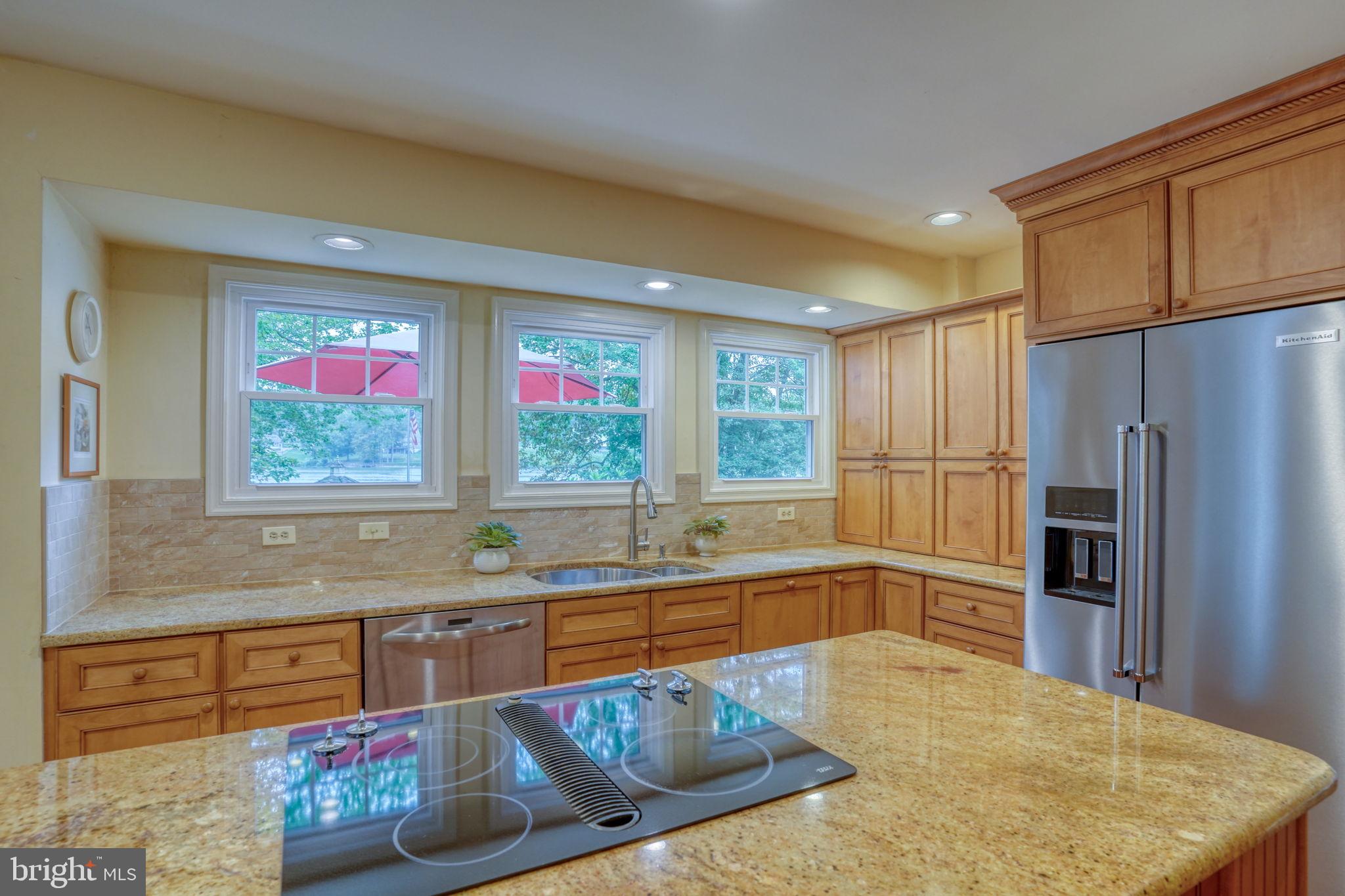 SOMERSET LAKE - Residential