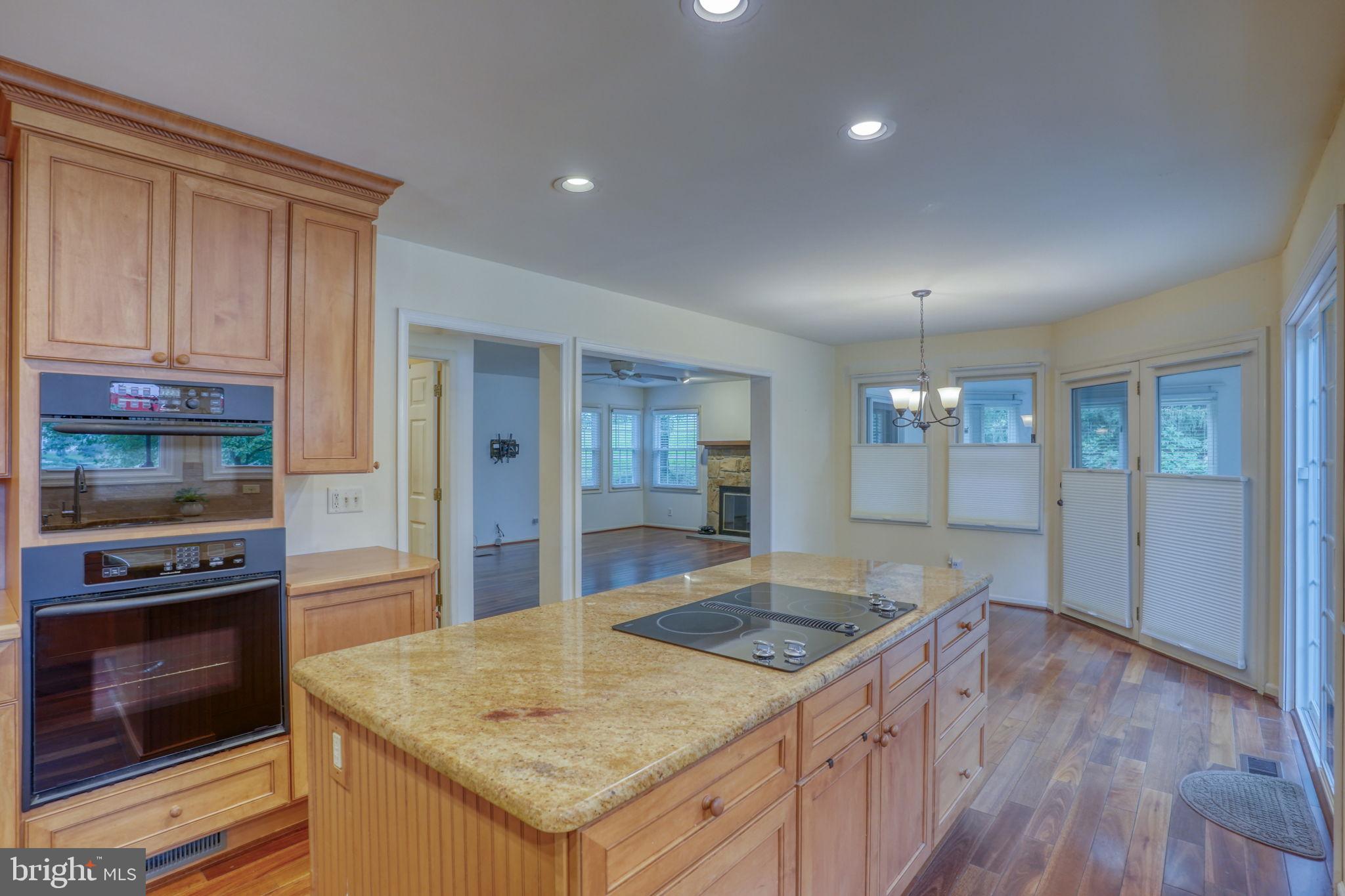 SOMERSET LAKE - Residential