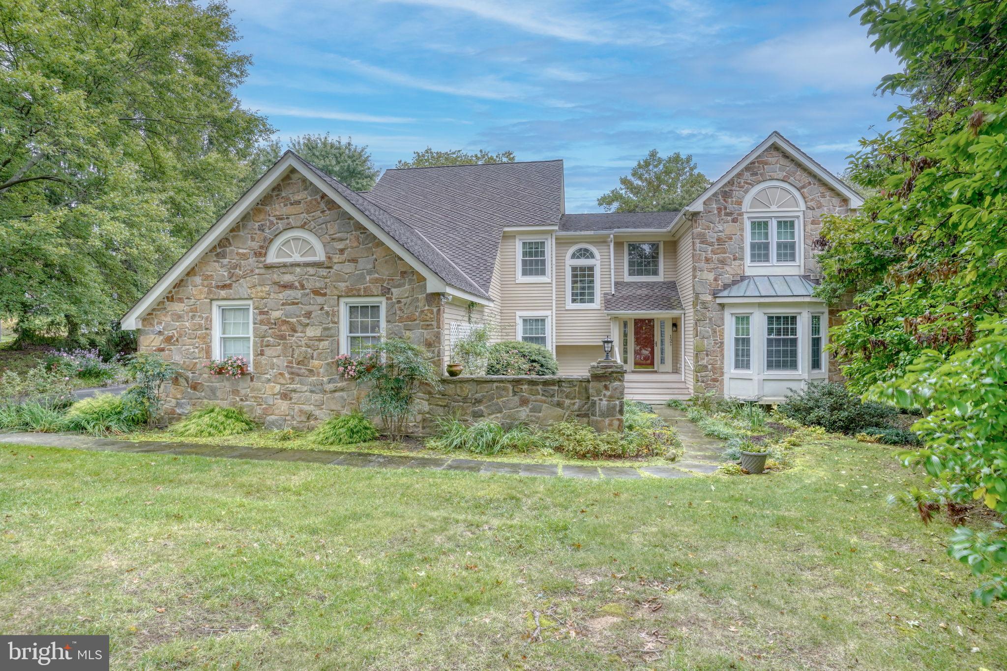 SOMERSET LAKE - Residential