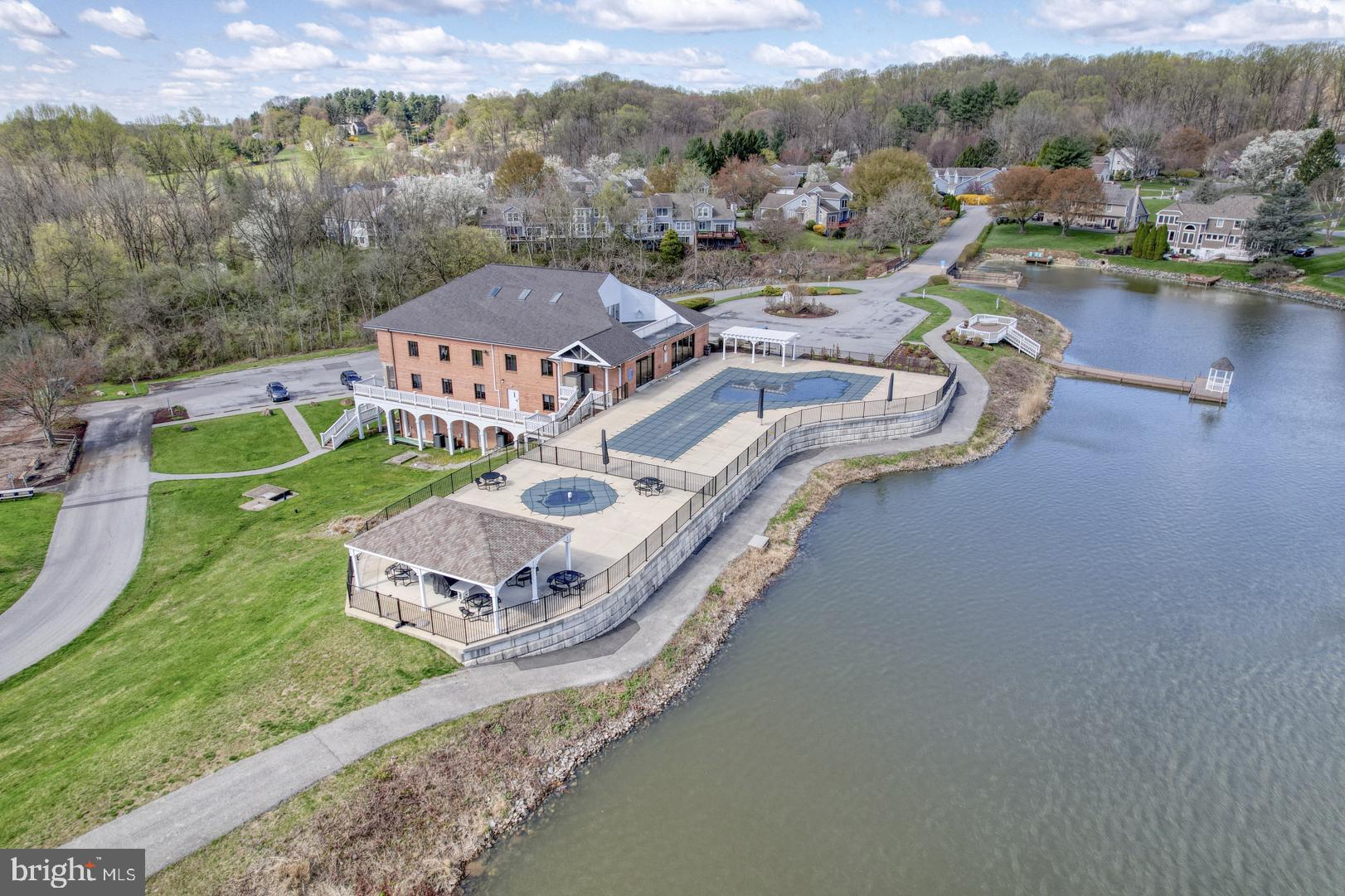 SOMERSET LAKE - Residential