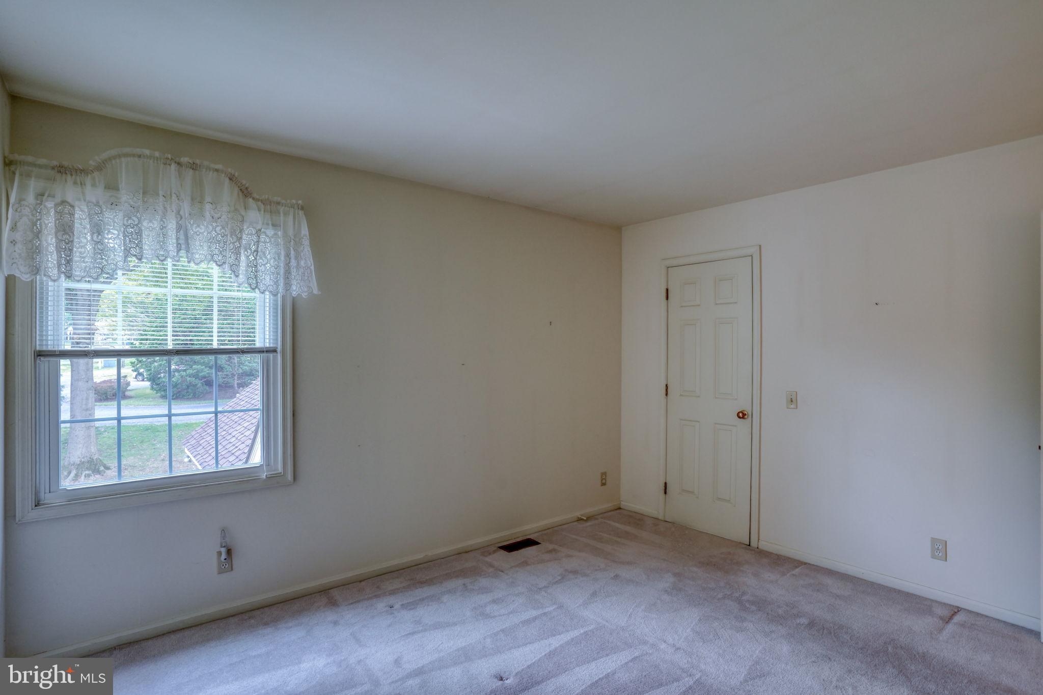 SOMERSET LAKE - Residential