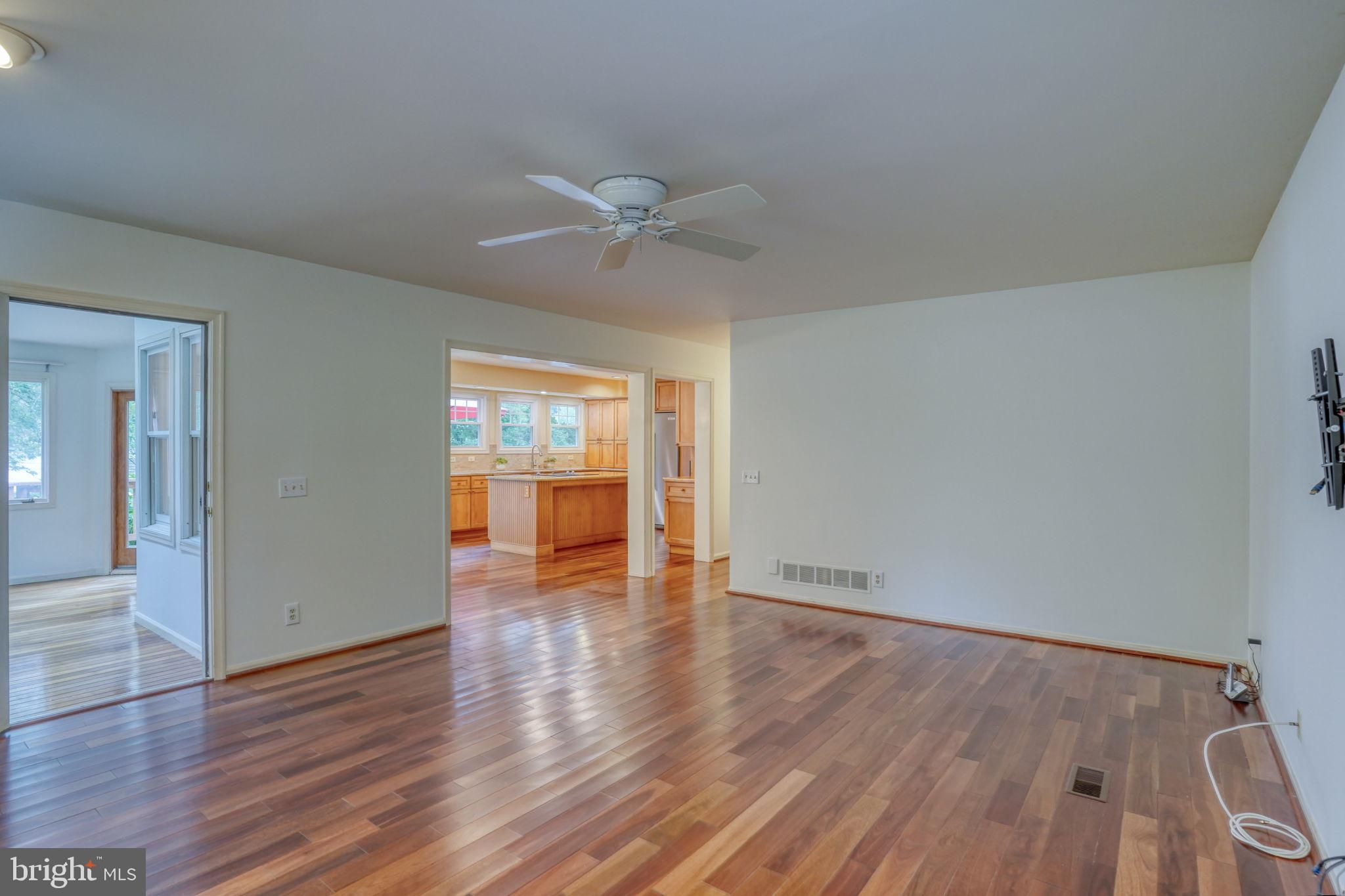 SOMERSET LAKE - Residential