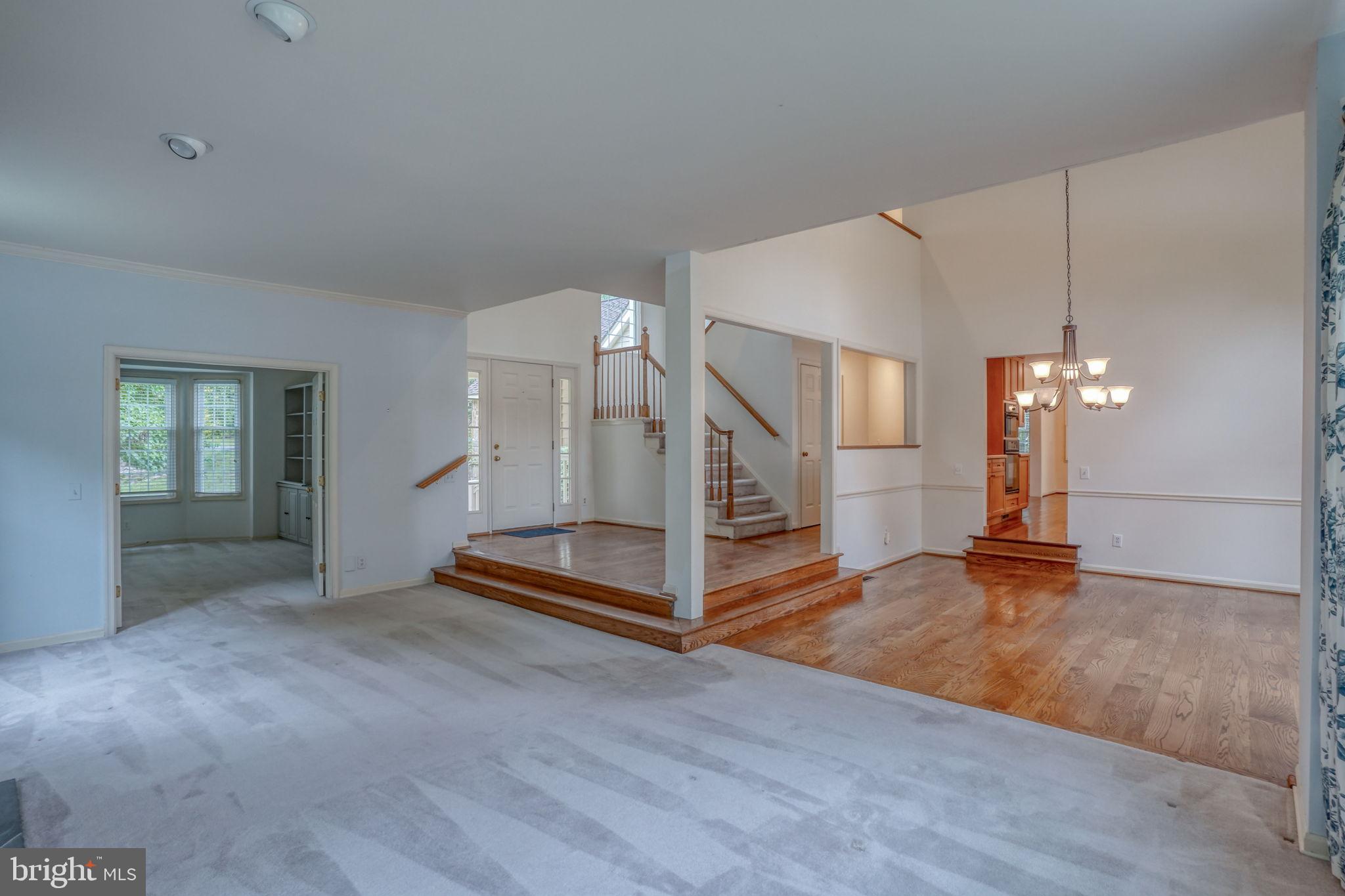 SOMERSET LAKE - Residential