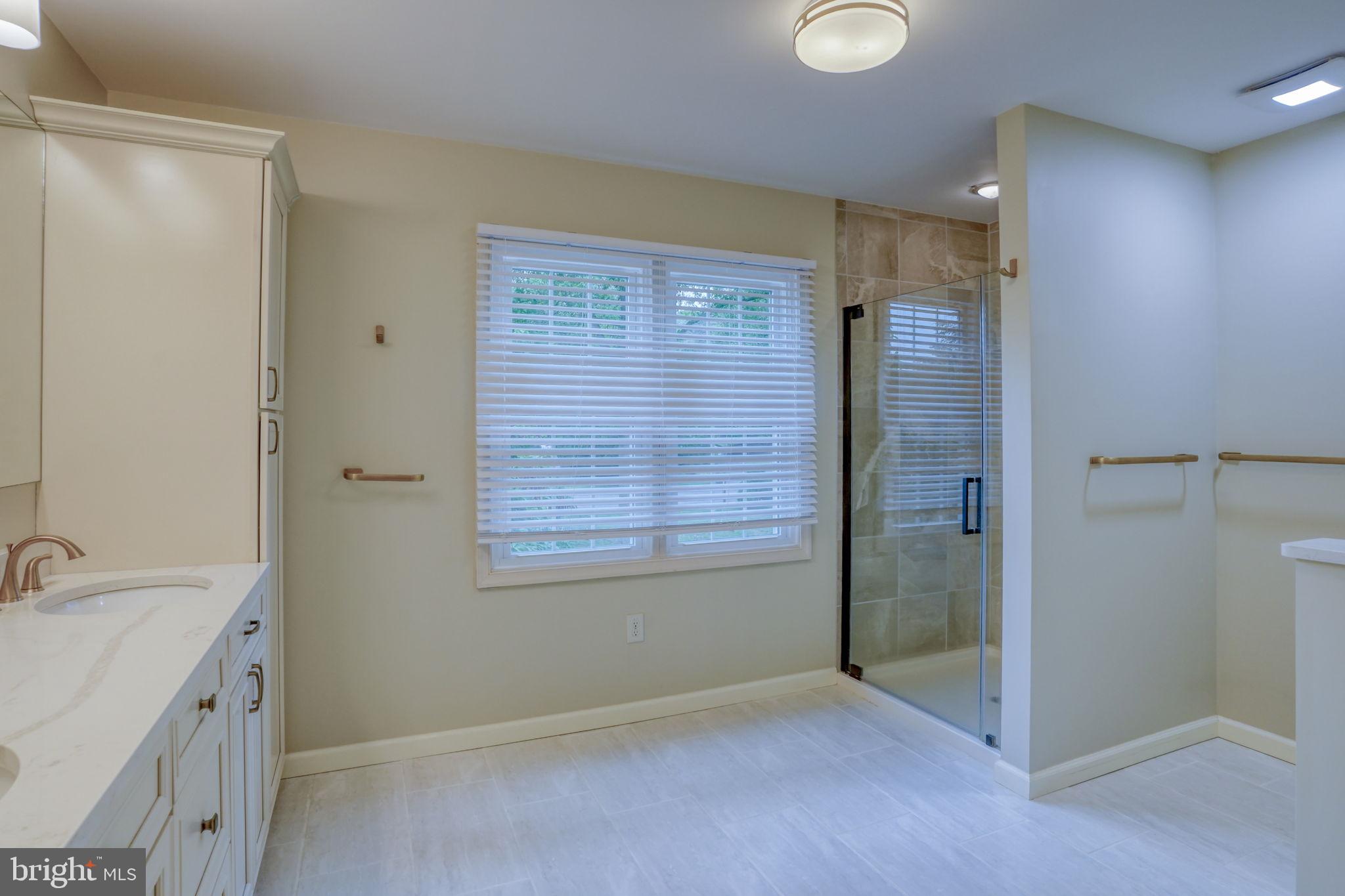 SOMERSET LAKE - Residential