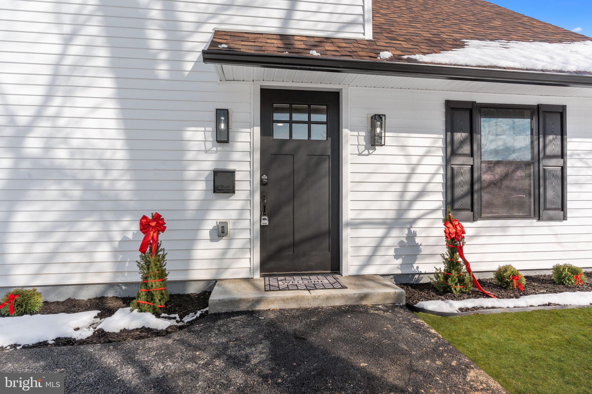 INDIAN CREEK - Residential Lease