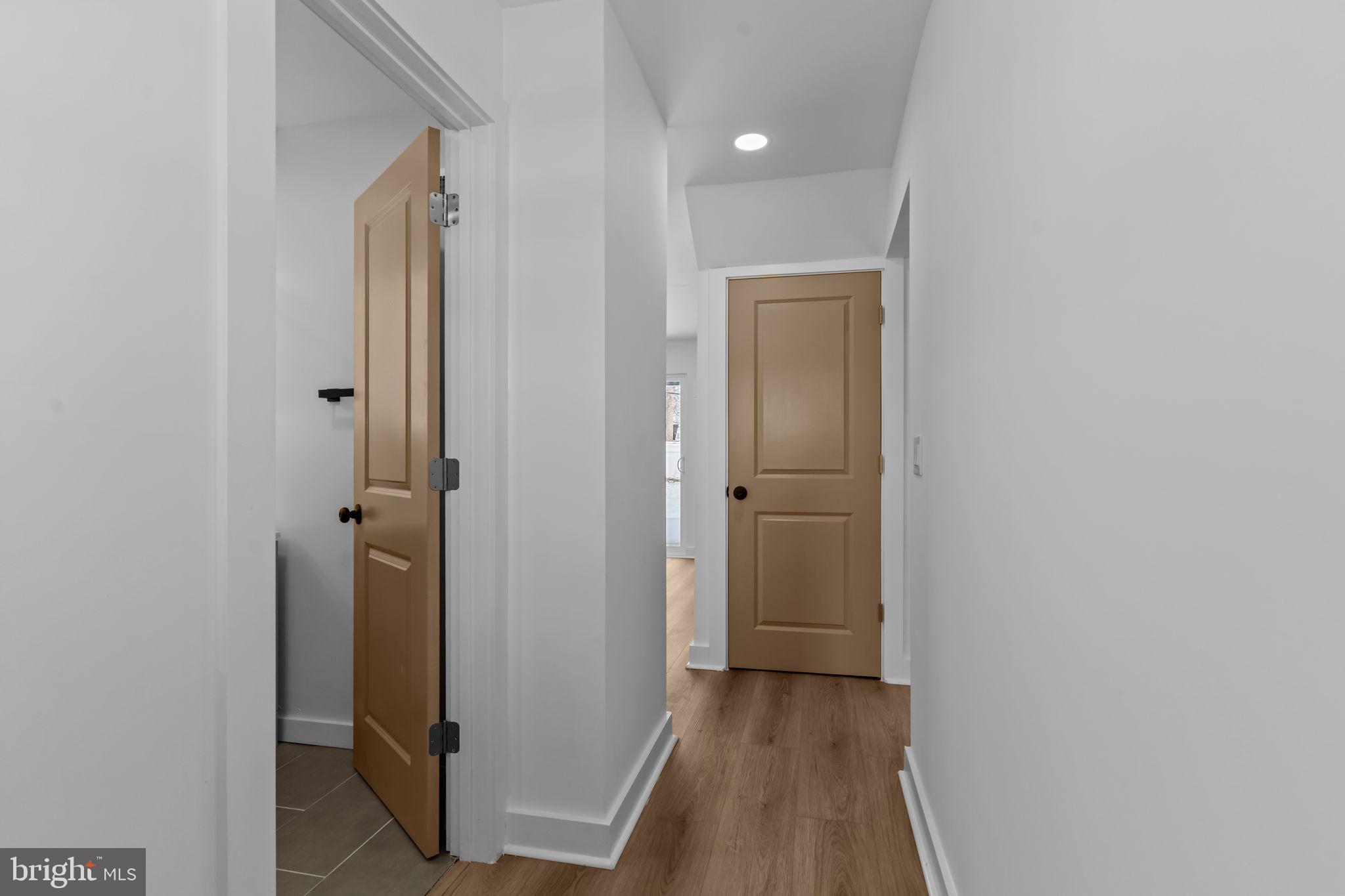 INDIAN CREEK - Residential Lease