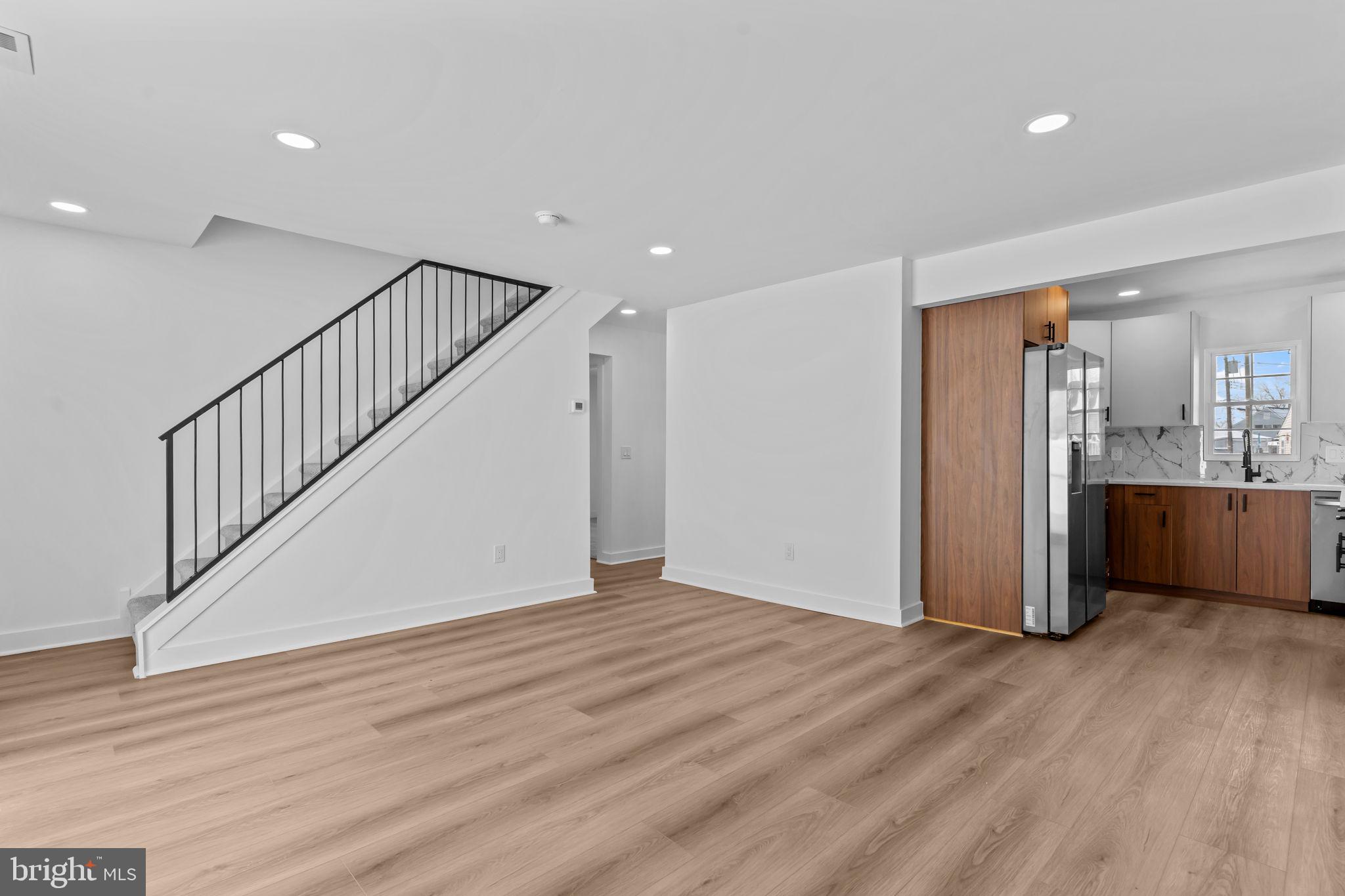 INDIAN CREEK - Residential Lease