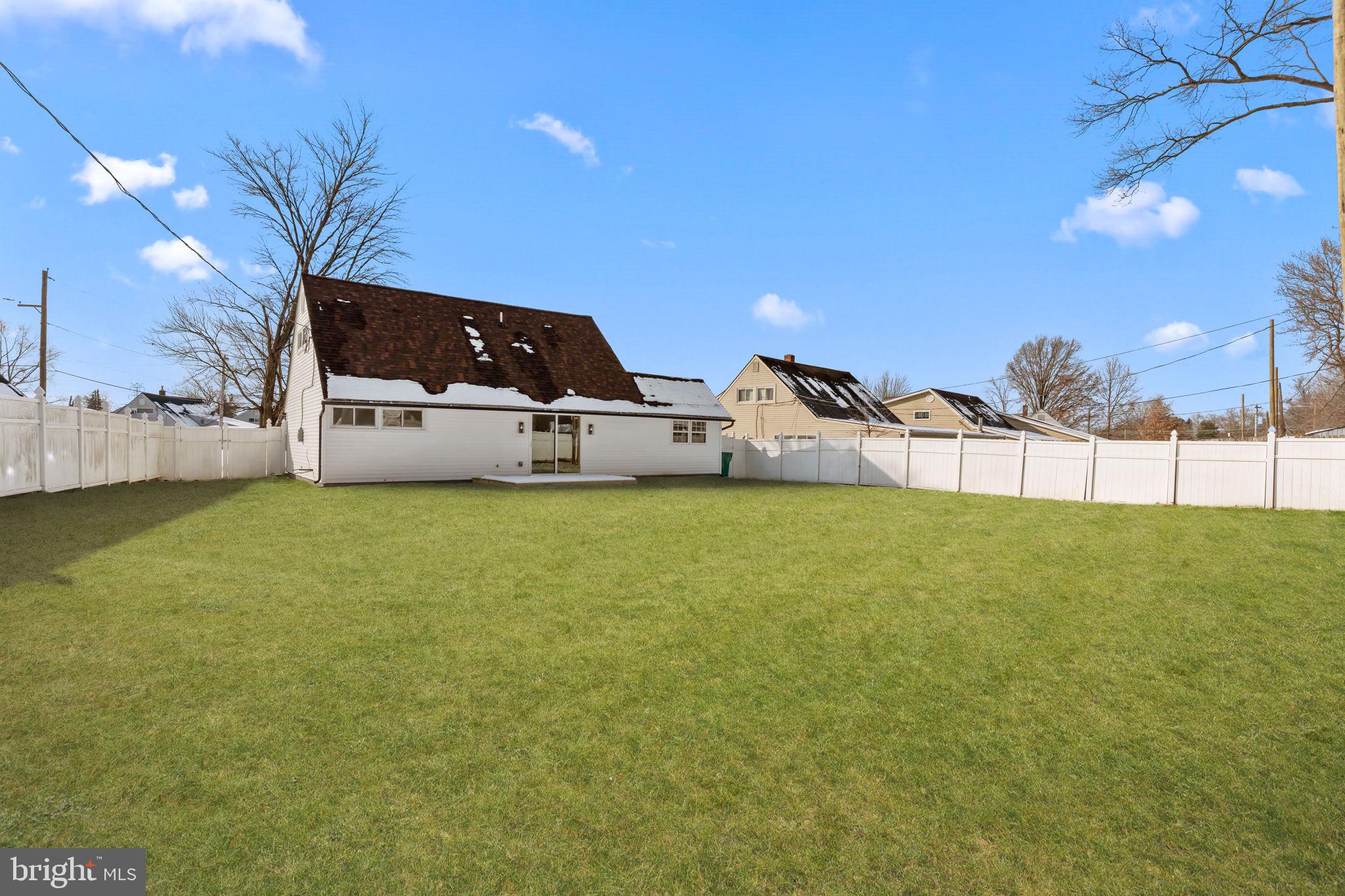 INDIAN CREEK - Residential Lease