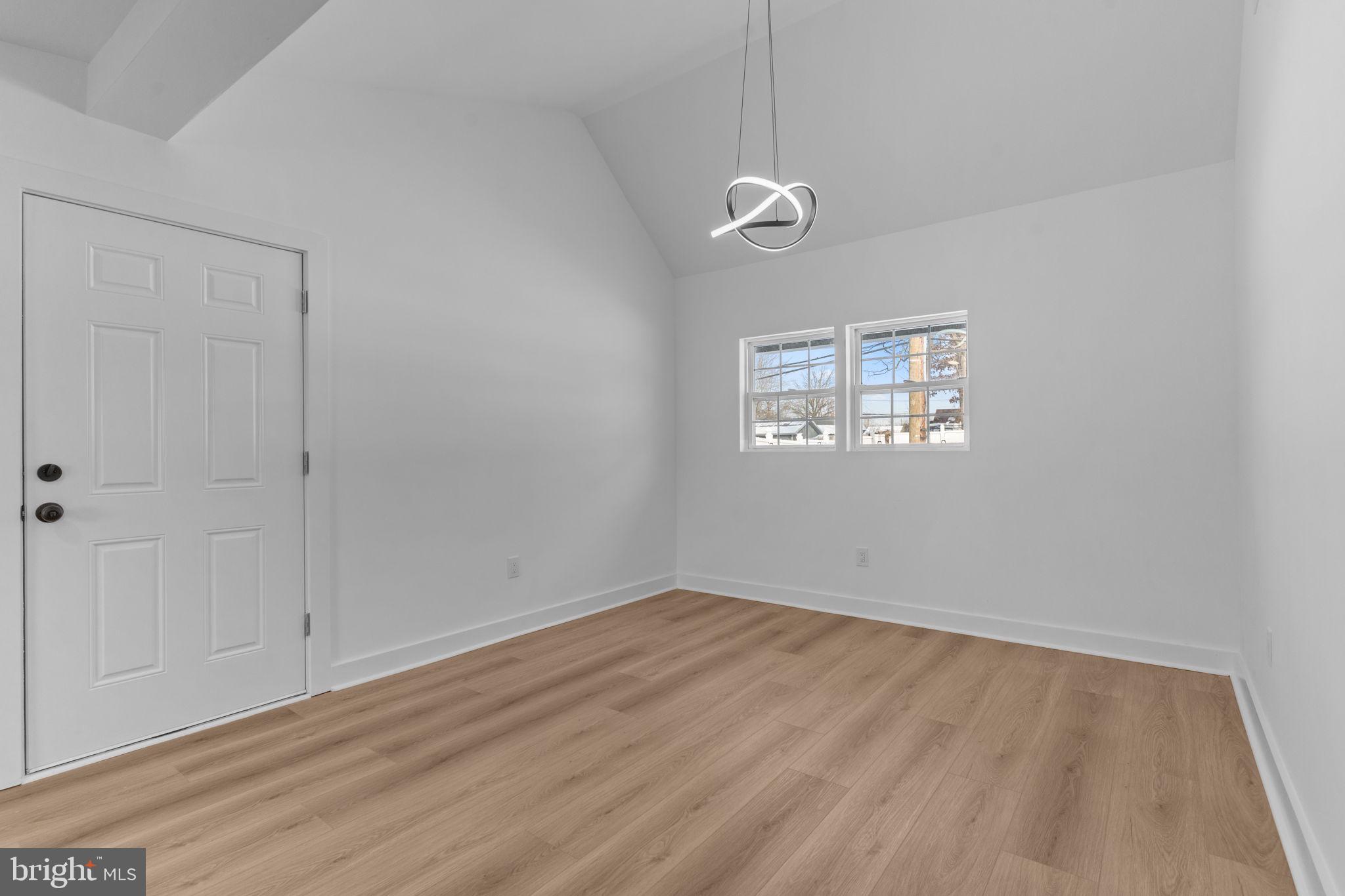 INDIAN CREEK - Residential Lease