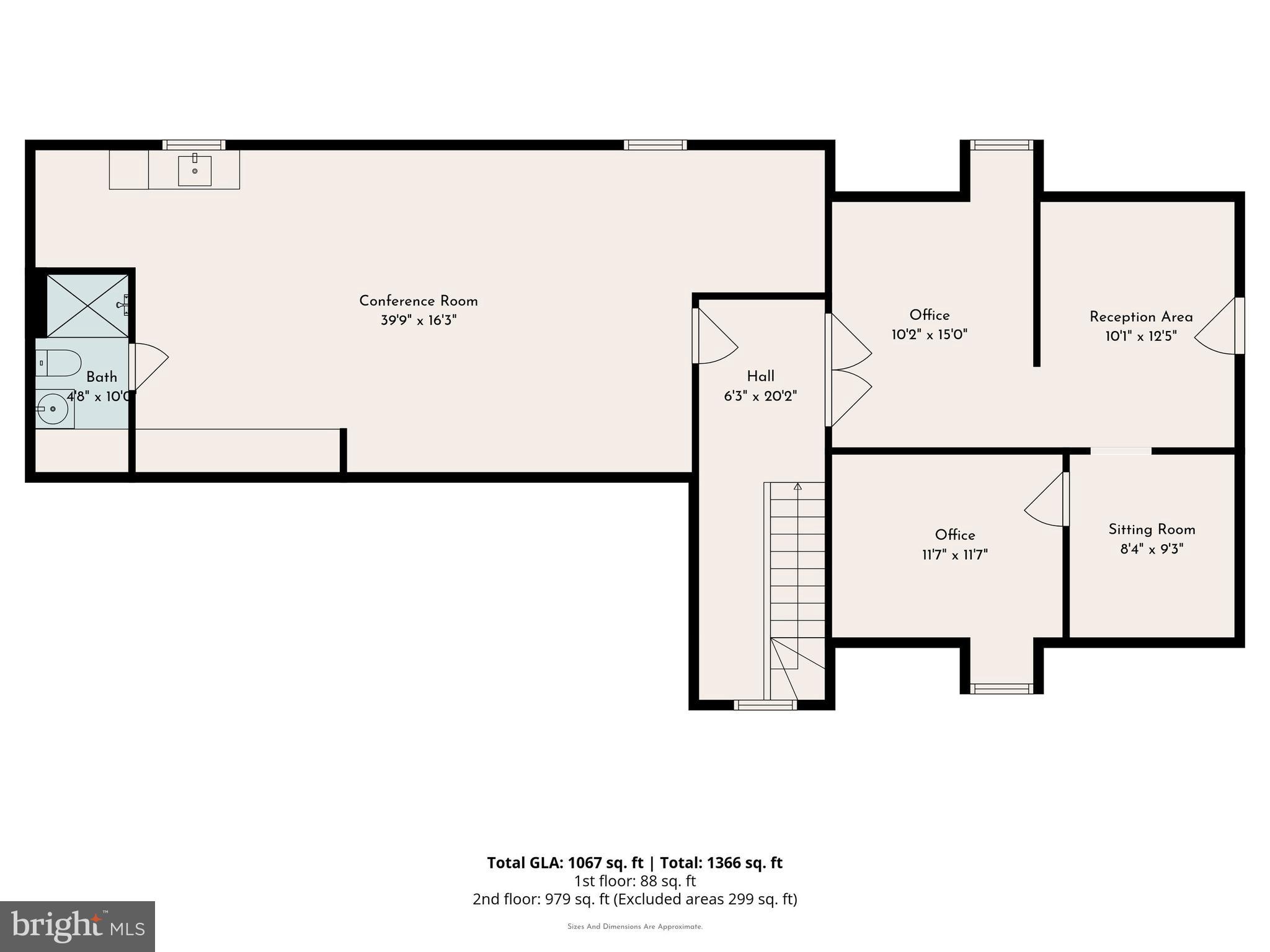 Main image without alt text