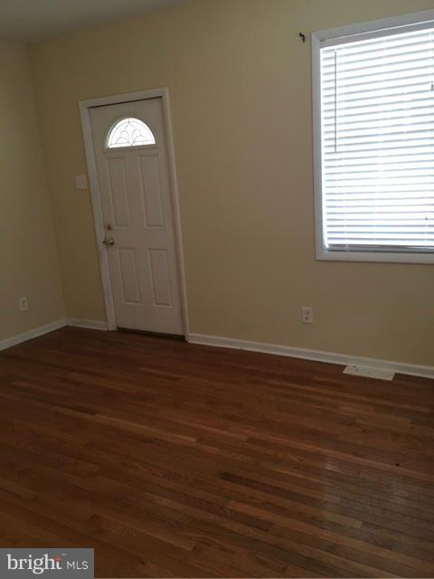 HAMPDEN HISTORIC DISTRICT - Residential Lease