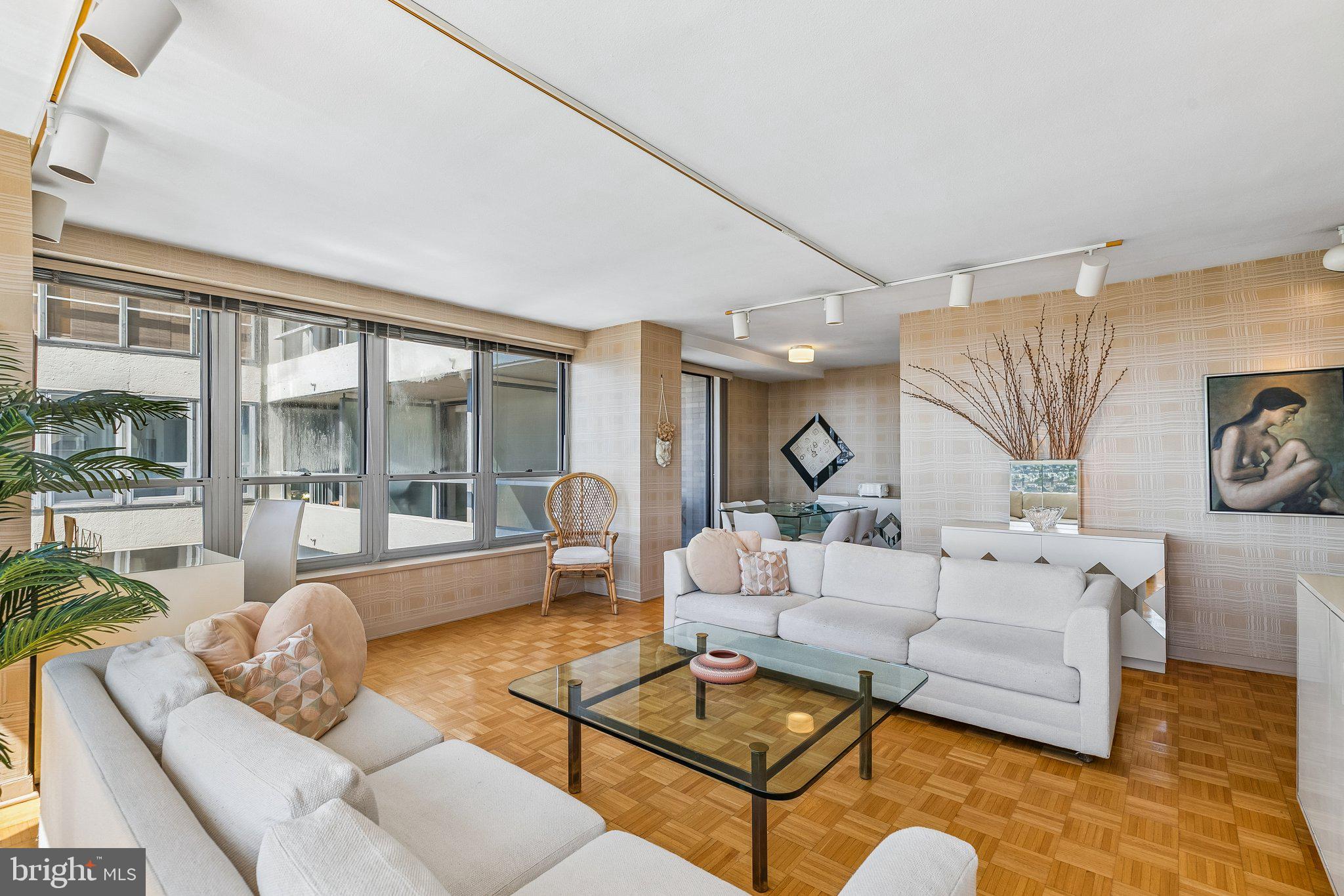 224 W RITTENHOUSE SQUARE 30 2510