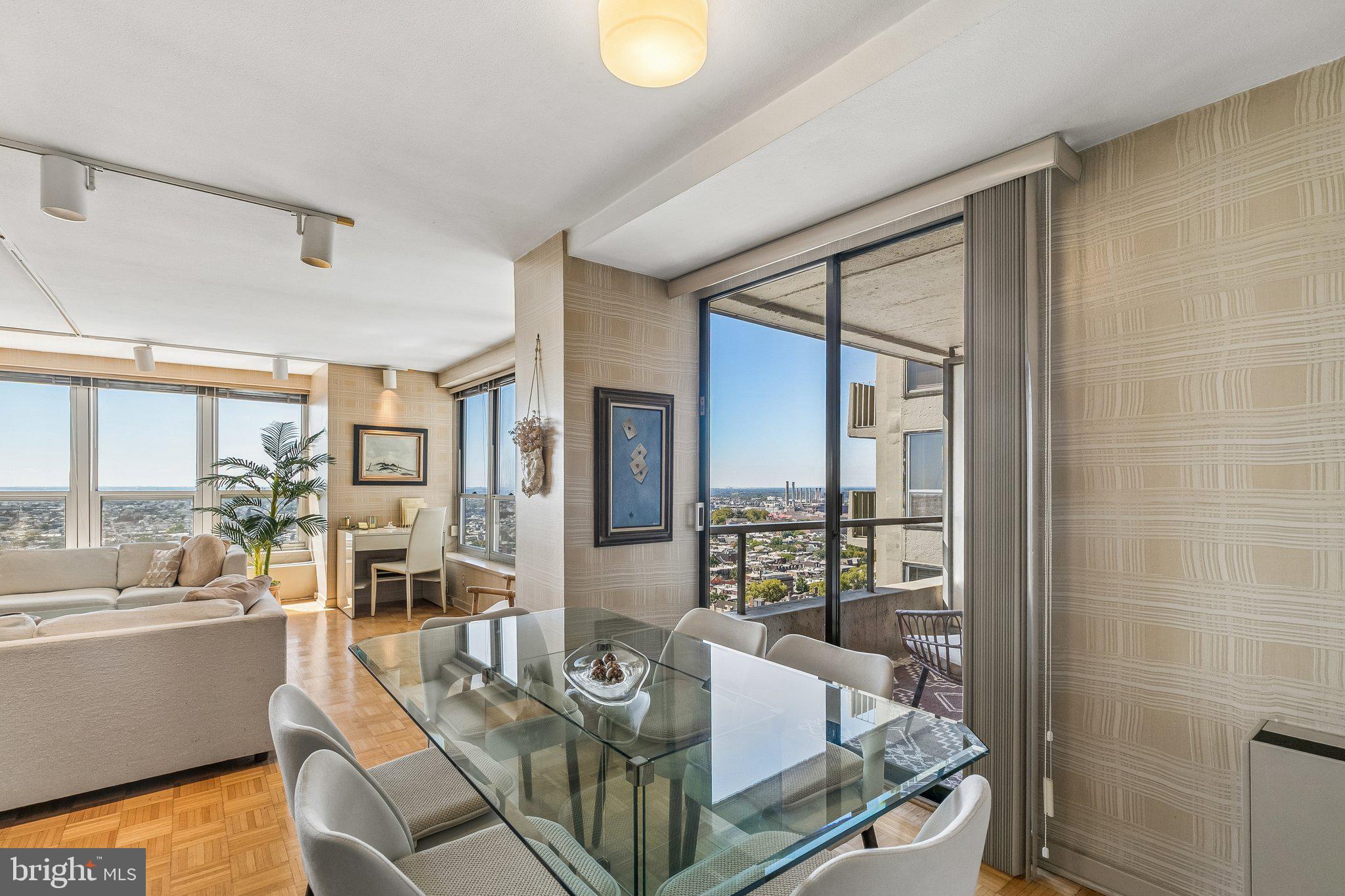 224 W RITTENHOUSE SQUARE 30 2510