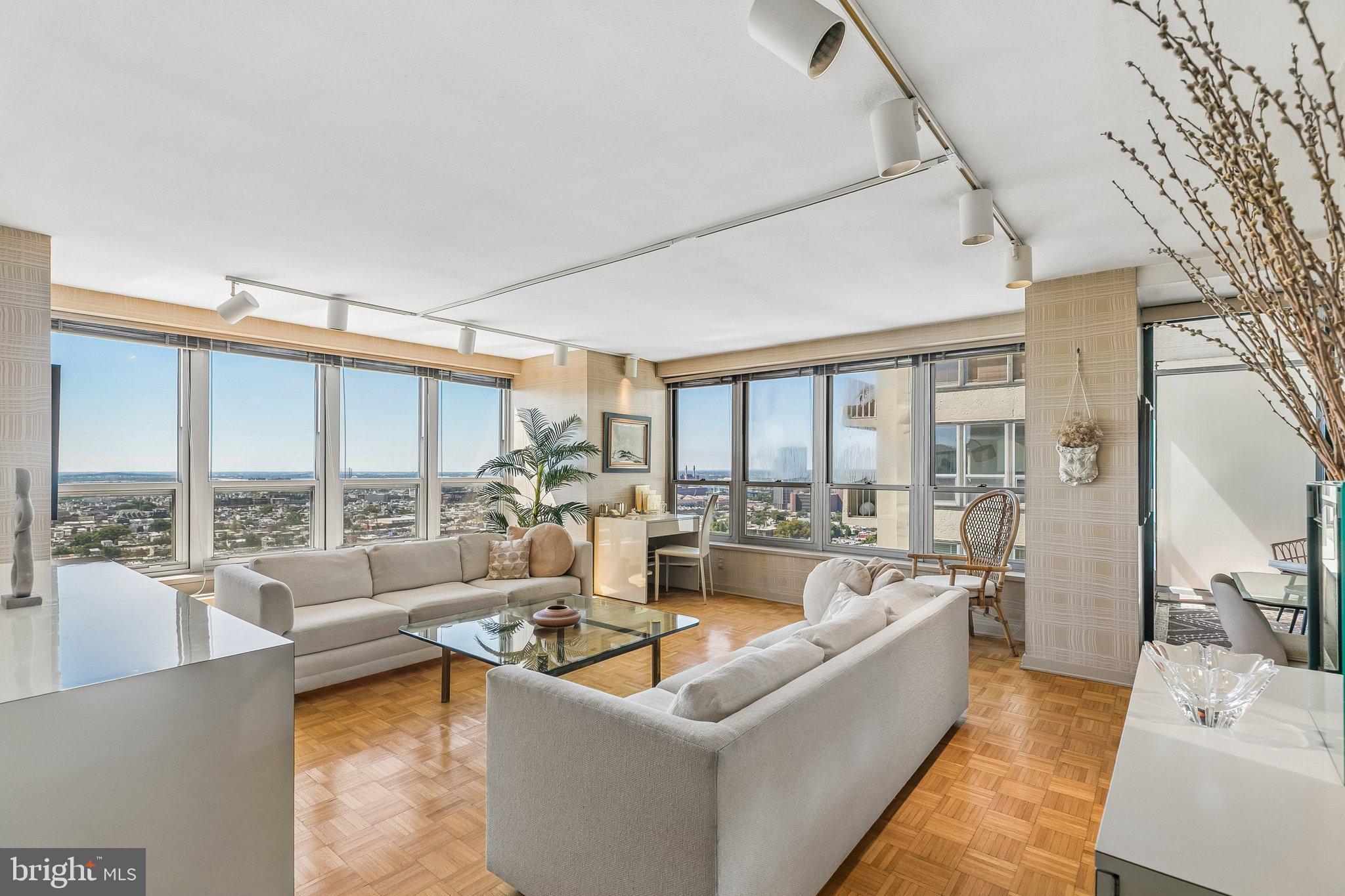 224 W RITTENHOUSE SQUARE 30 2510