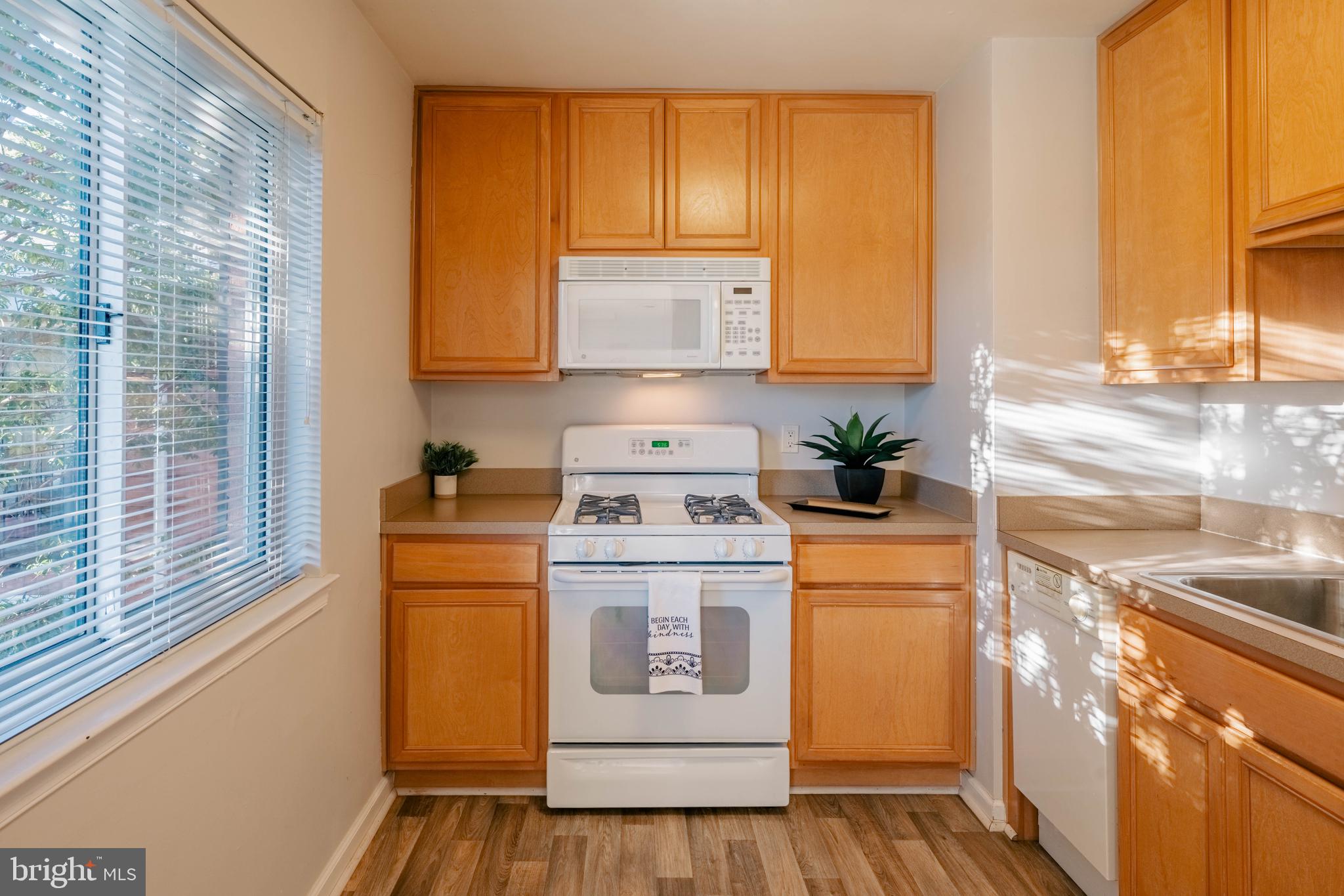 WESTWOOD COMMONS - Residential