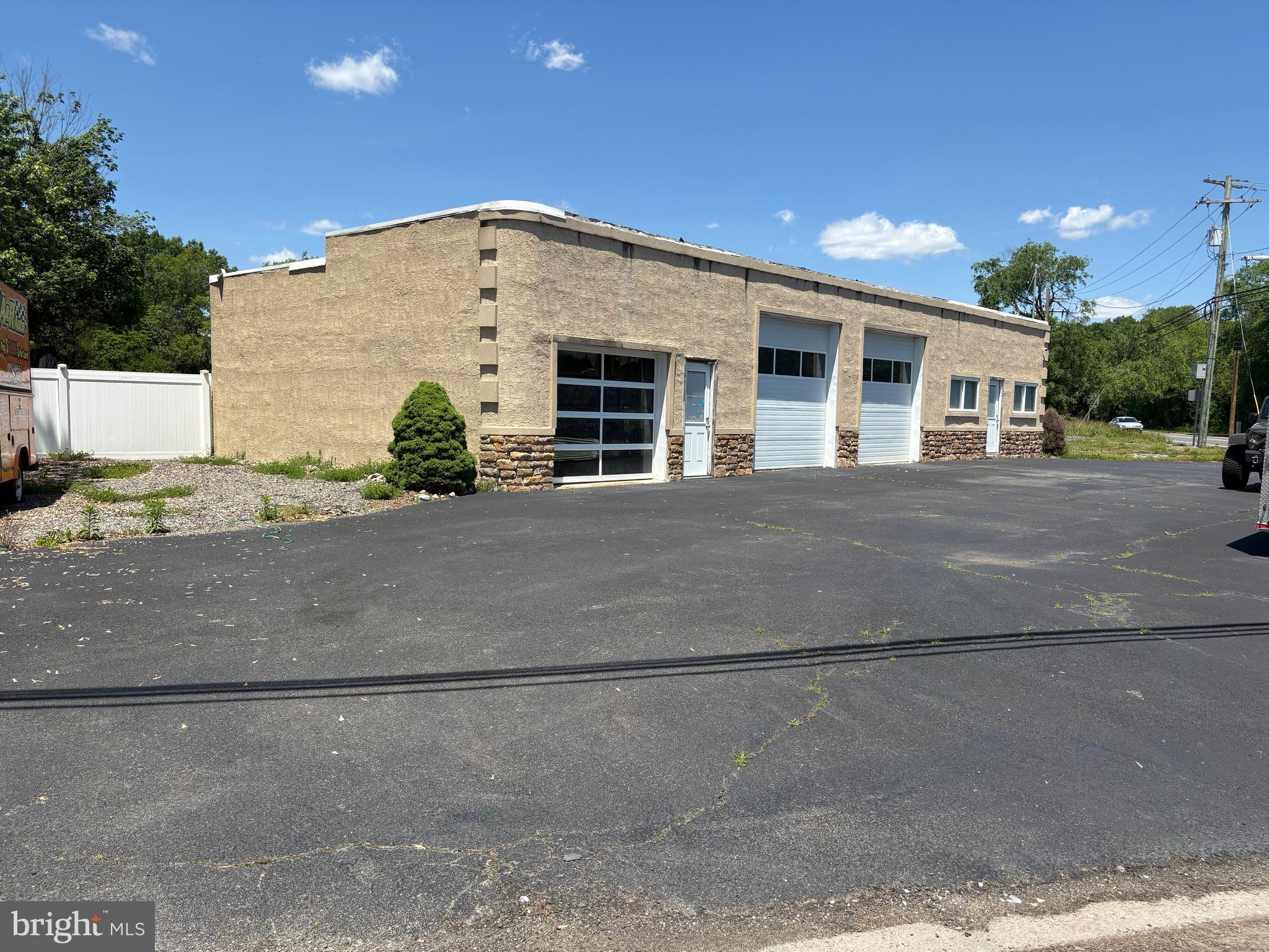 301 N TUCKAHOE ROAD