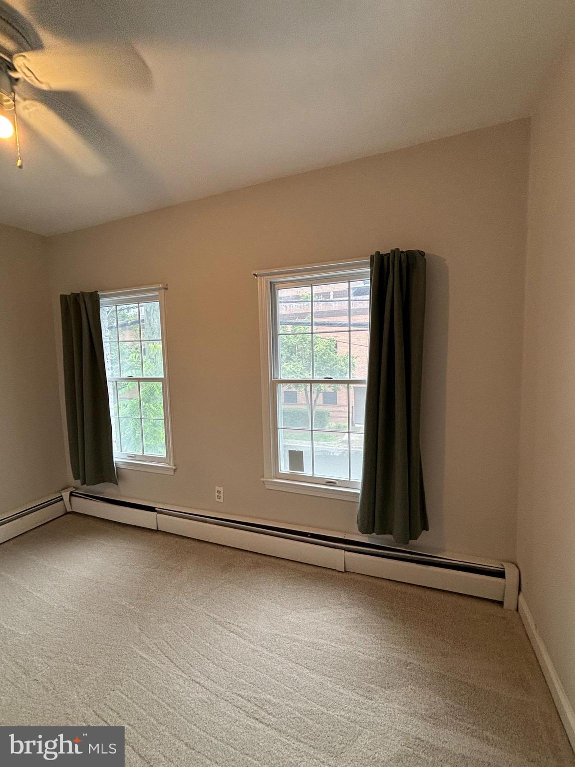 OLD TOWN - Residential Lease