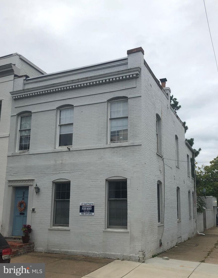 This 2nd floor apartment is located in the heart of Old Town Alexandria and features 2 bedrooms and 1 bath, hardwood floors in living room and one bedroom, wall-to-wall carpet in second bedroom, large kitchen with table space, washer/dryer in unit, available beginning of June!