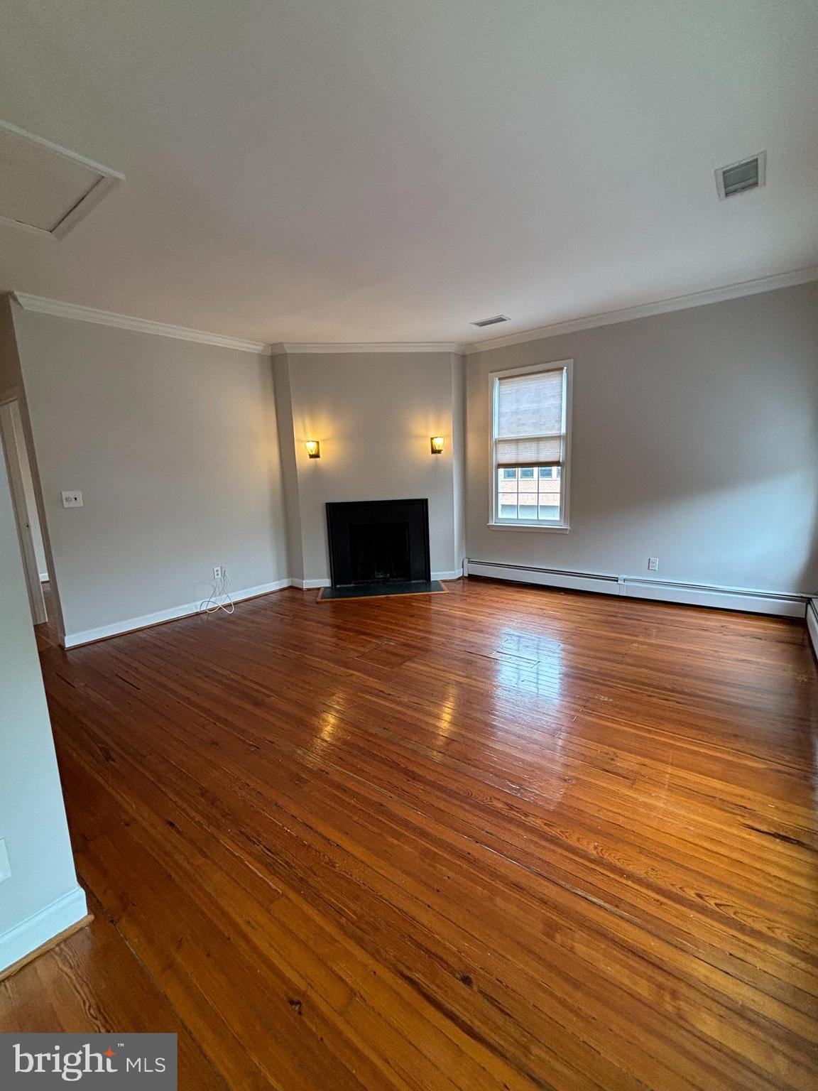 OLD TOWN - Residential Lease