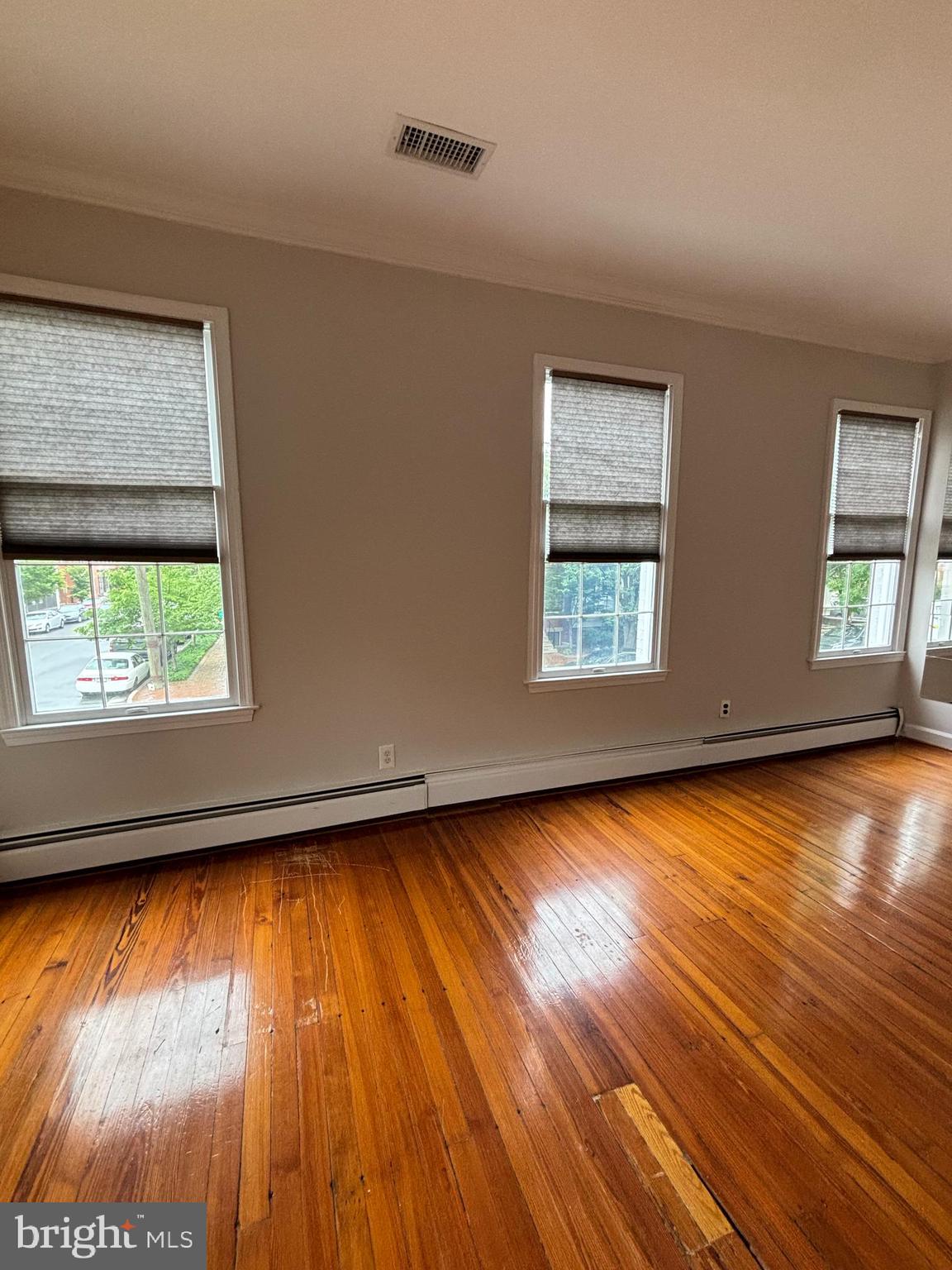 OLD TOWN - Residential Lease