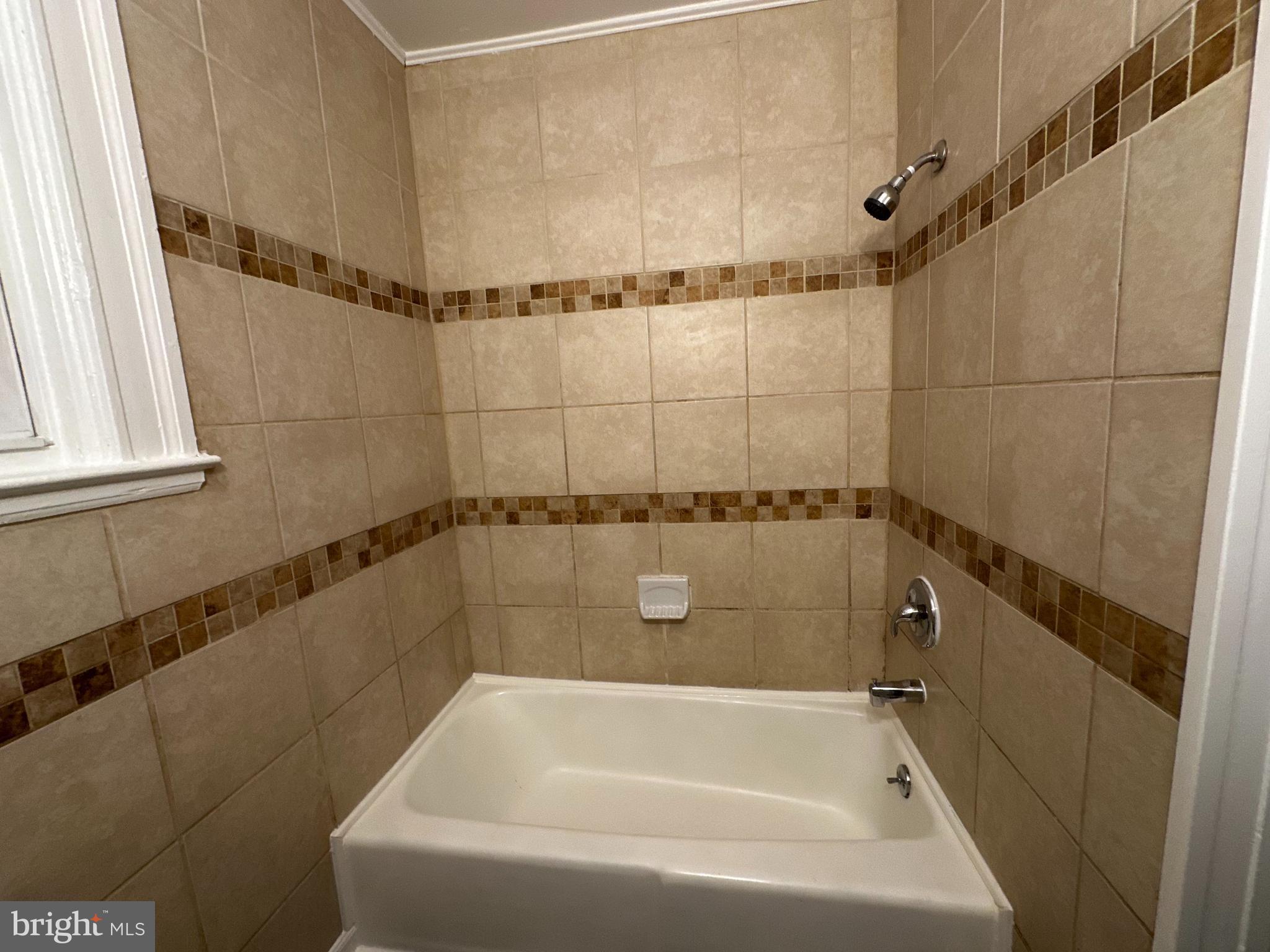 DUNDALK MANOR - Residential