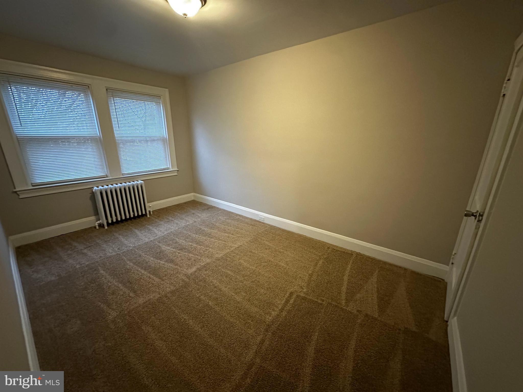 DUNDALK MANOR - Residential