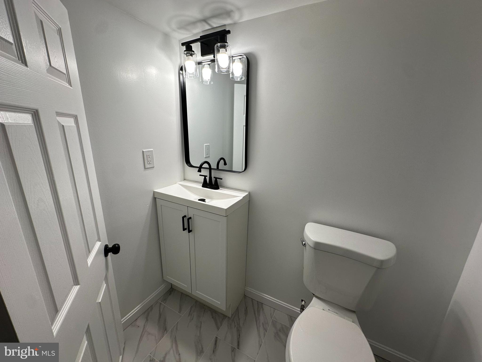 DUNDALK MANOR - Residential