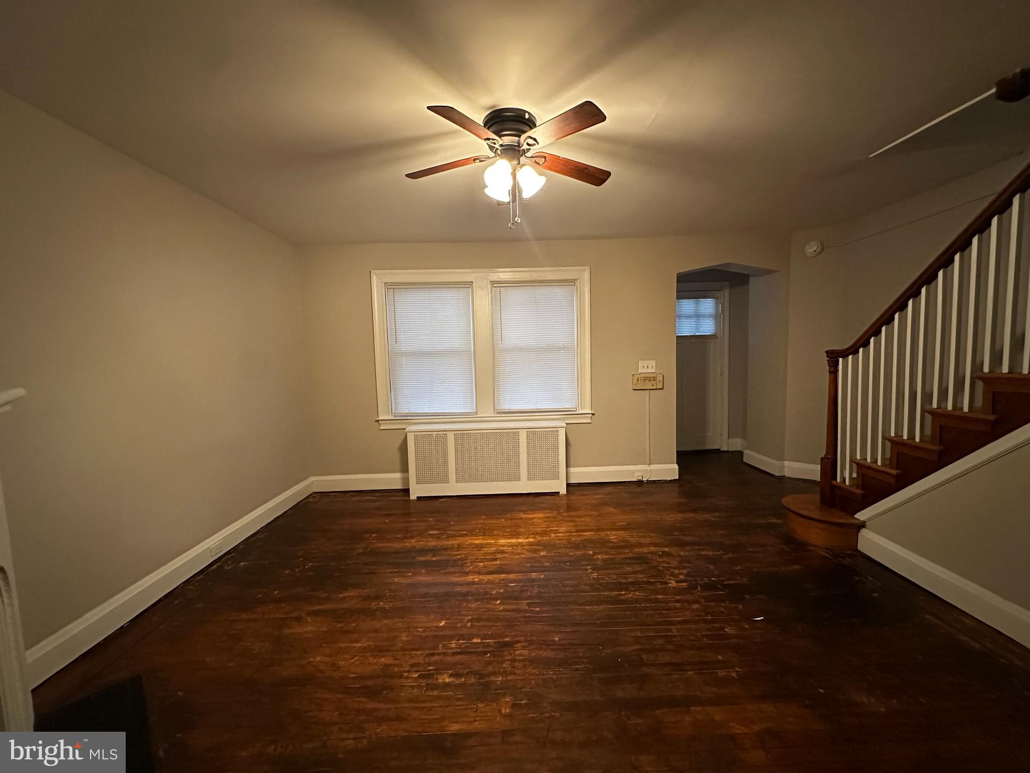 DUNDALK MANOR - Residential