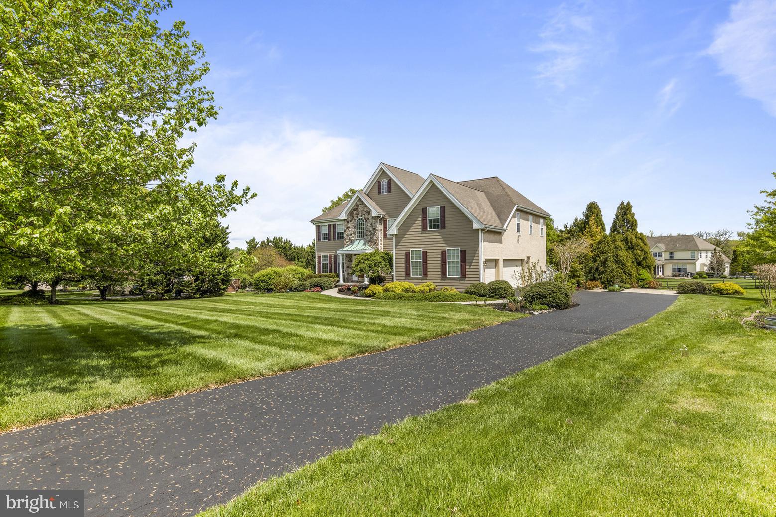 LAUREL HEIGHTS - Residential