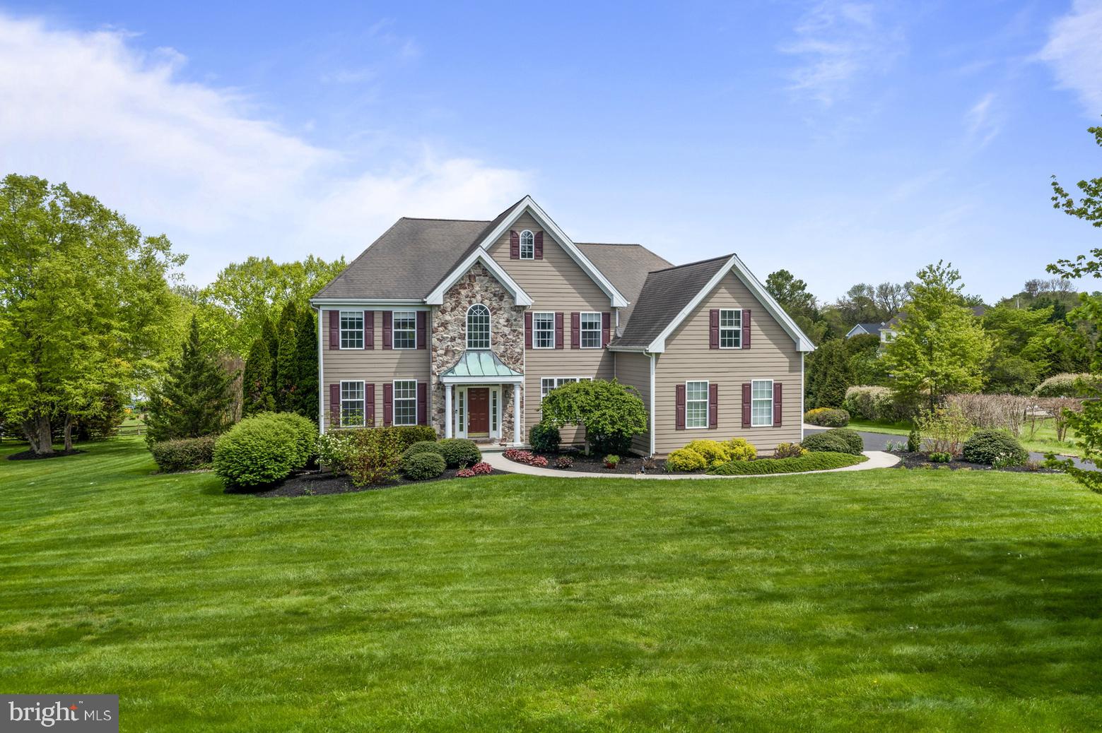 LAUREL HEIGHTS - Residential