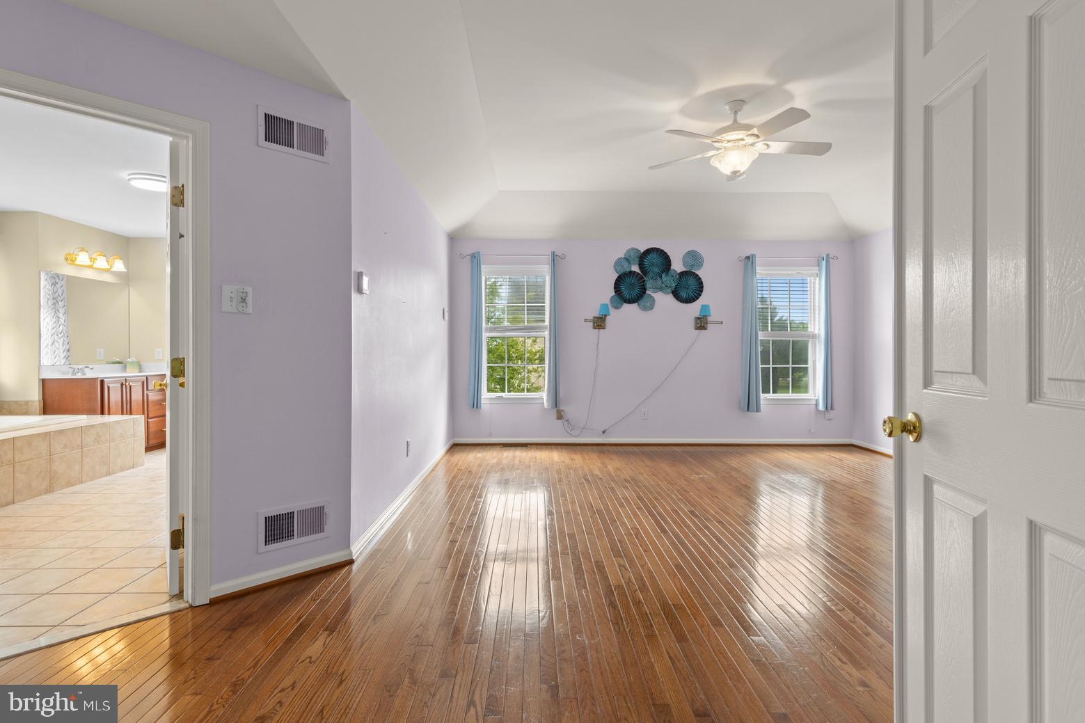 LAUREL HEIGHTS - Residential