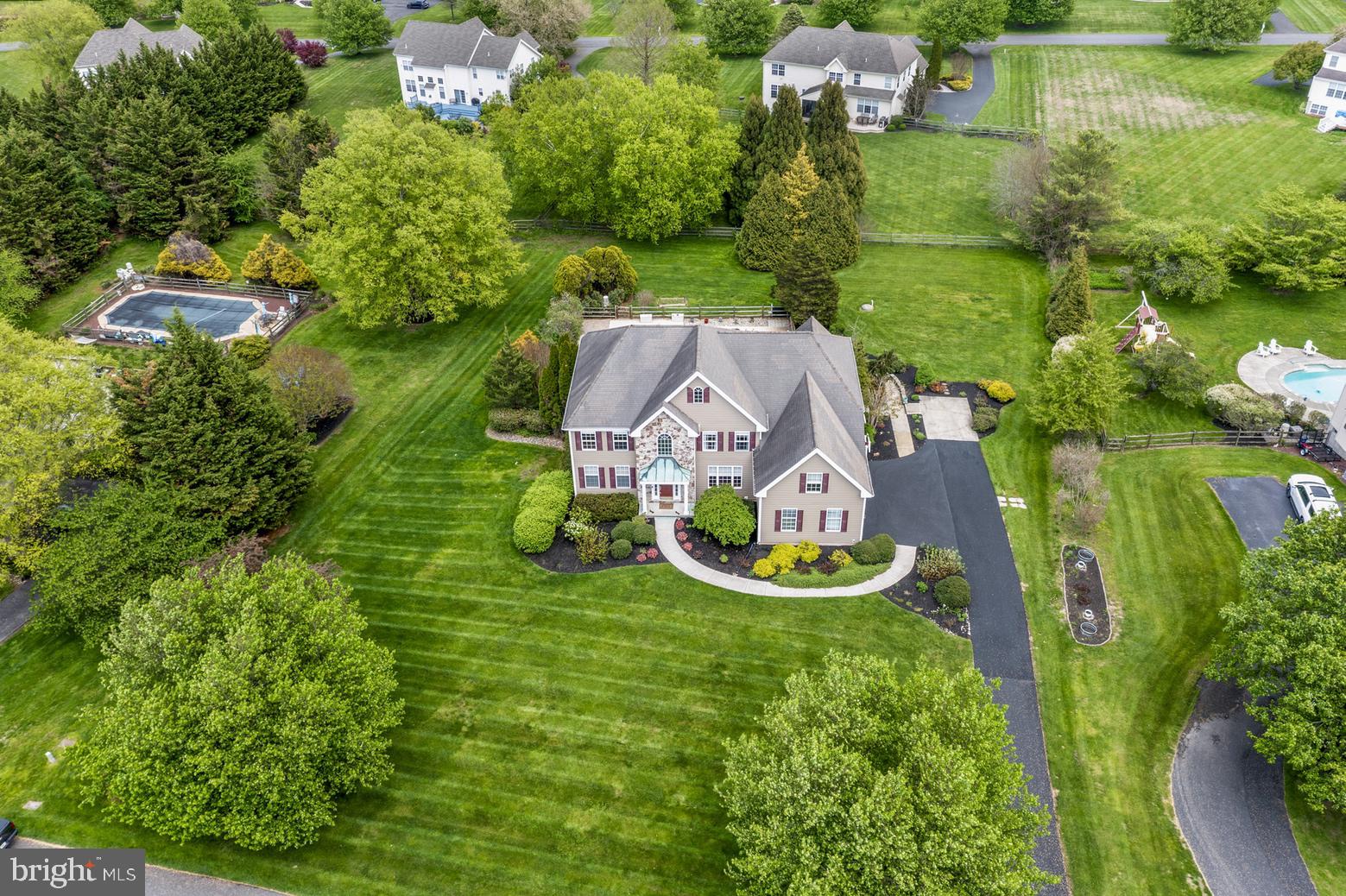 LAUREL HEIGHTS - Residential