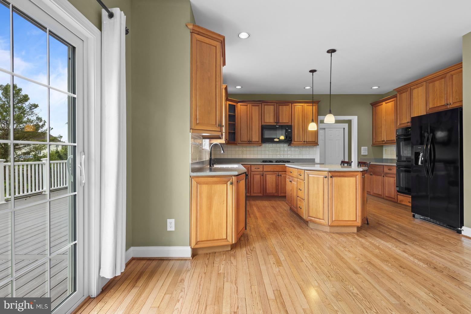 LAUREL HEIGHTS - Residential