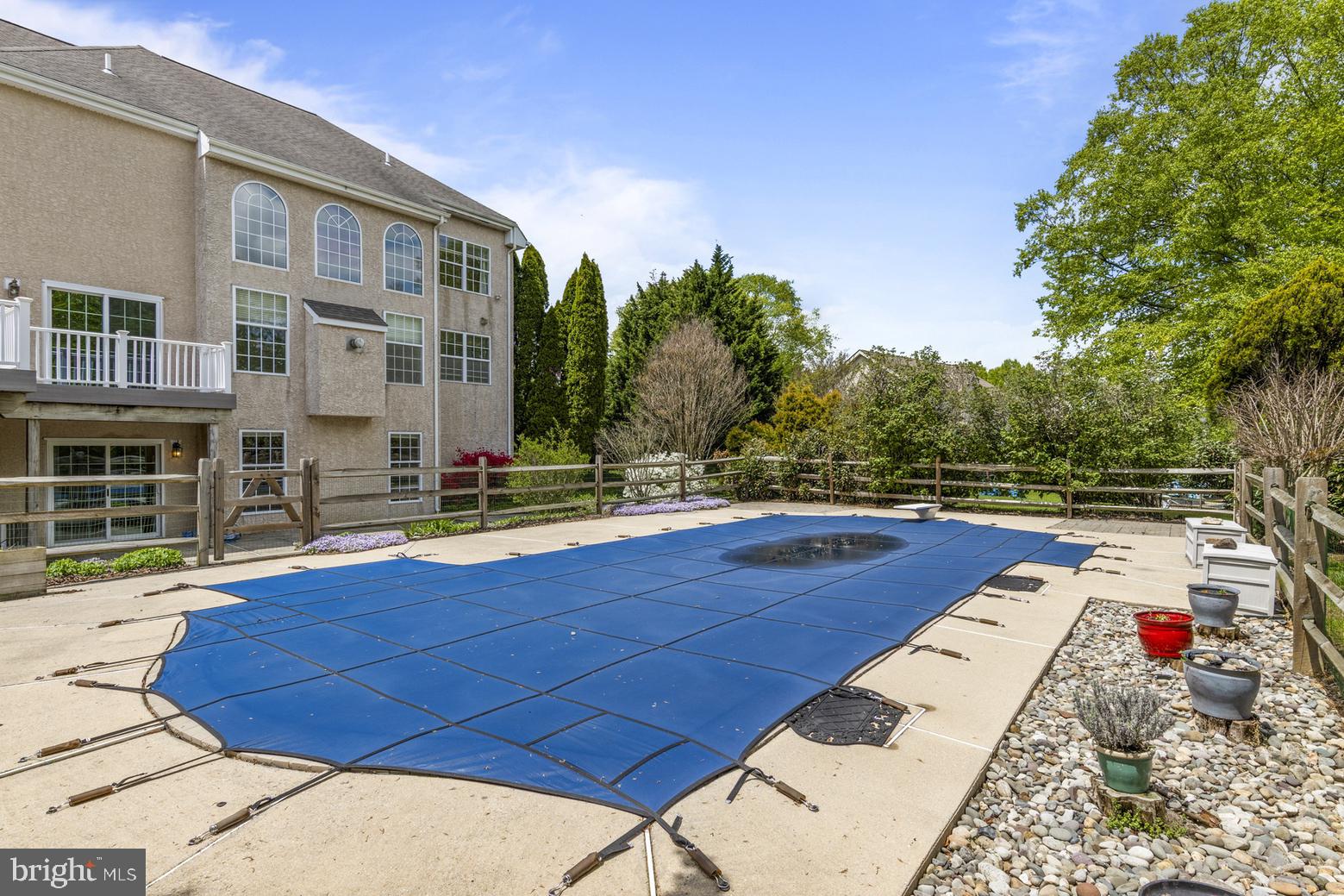 LAUREL HEIGHTS - Residential