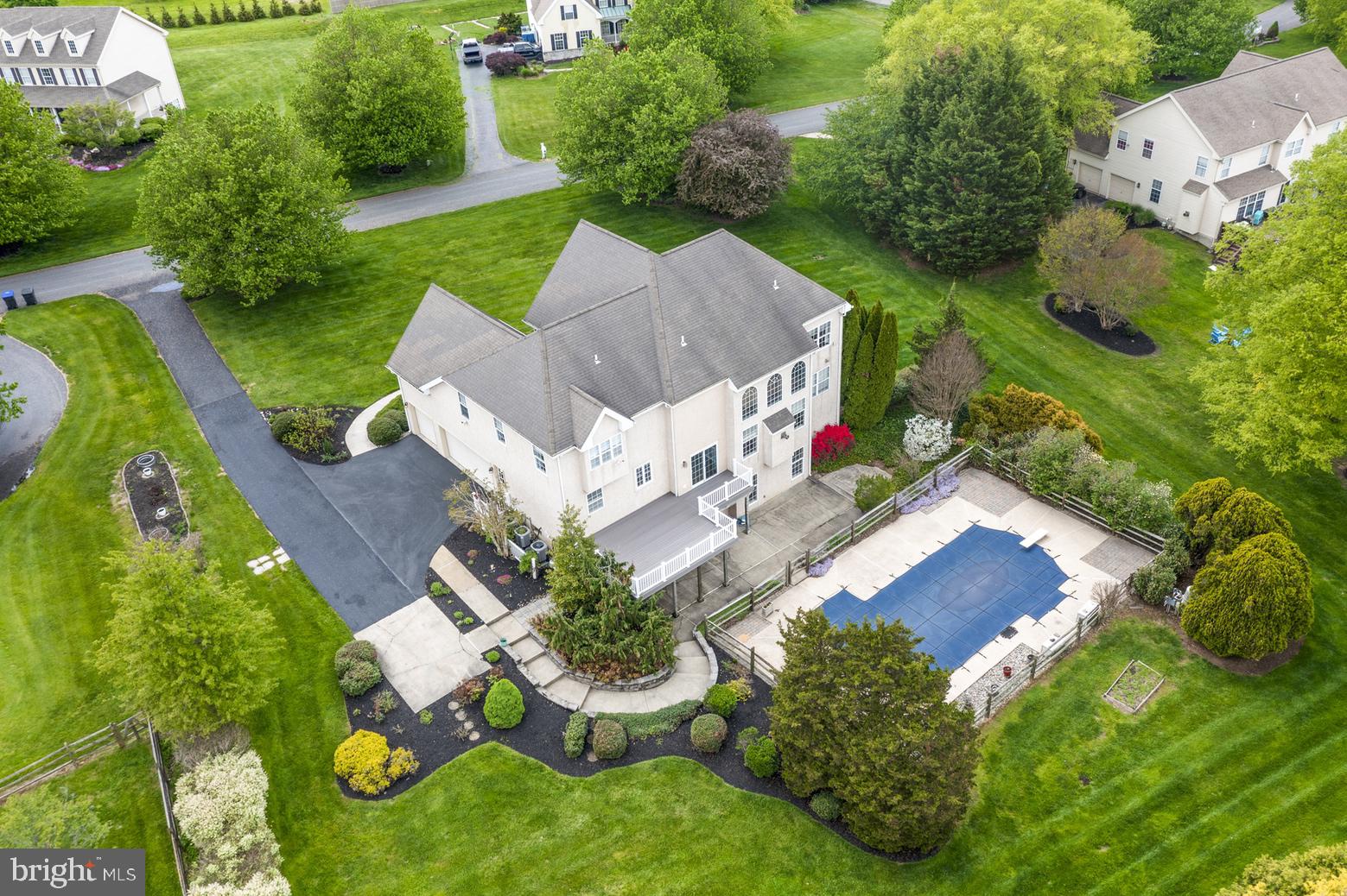 LAUREL HEIGHTS - Residential