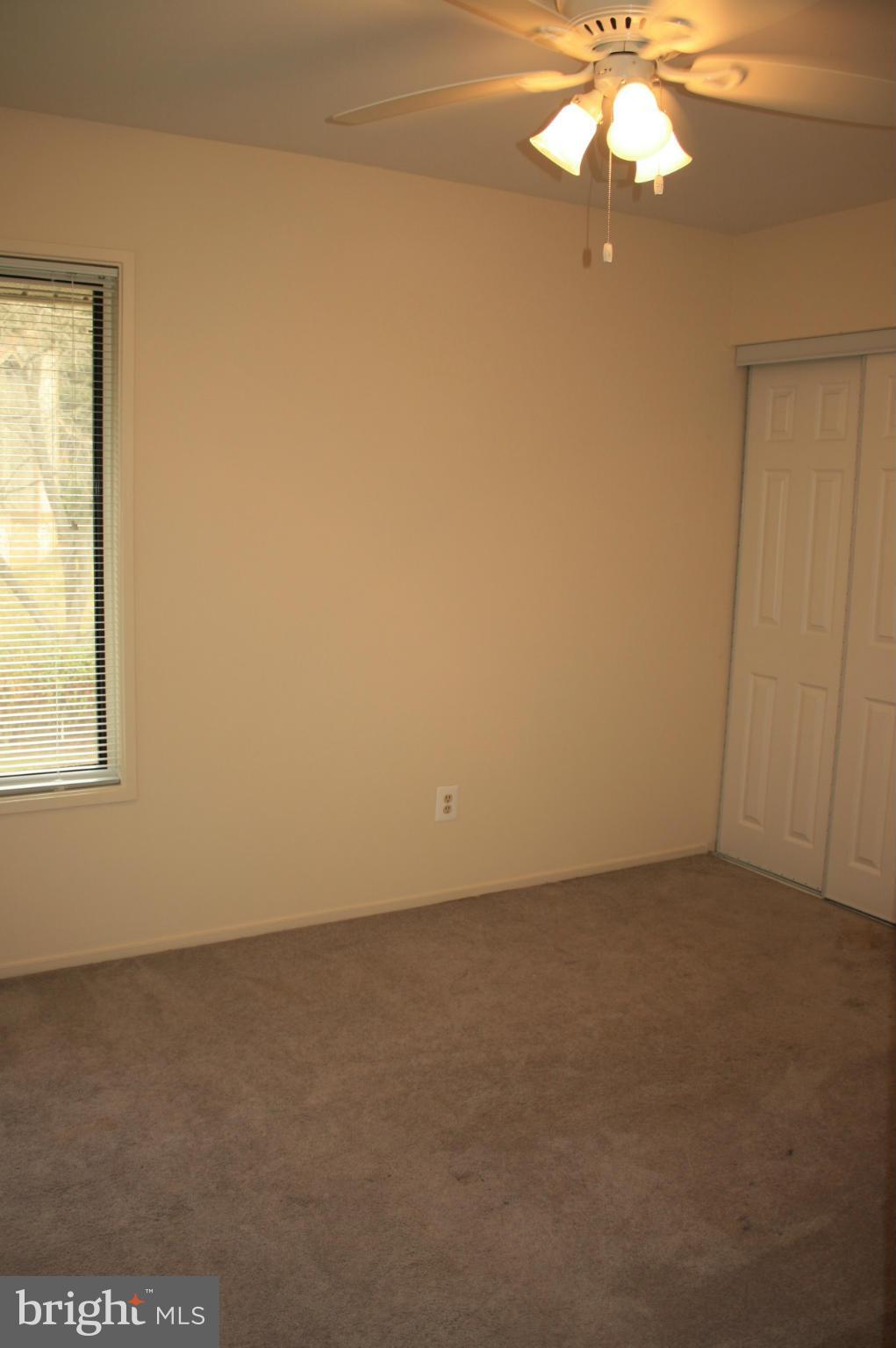 THE POINTS - Residential Lease